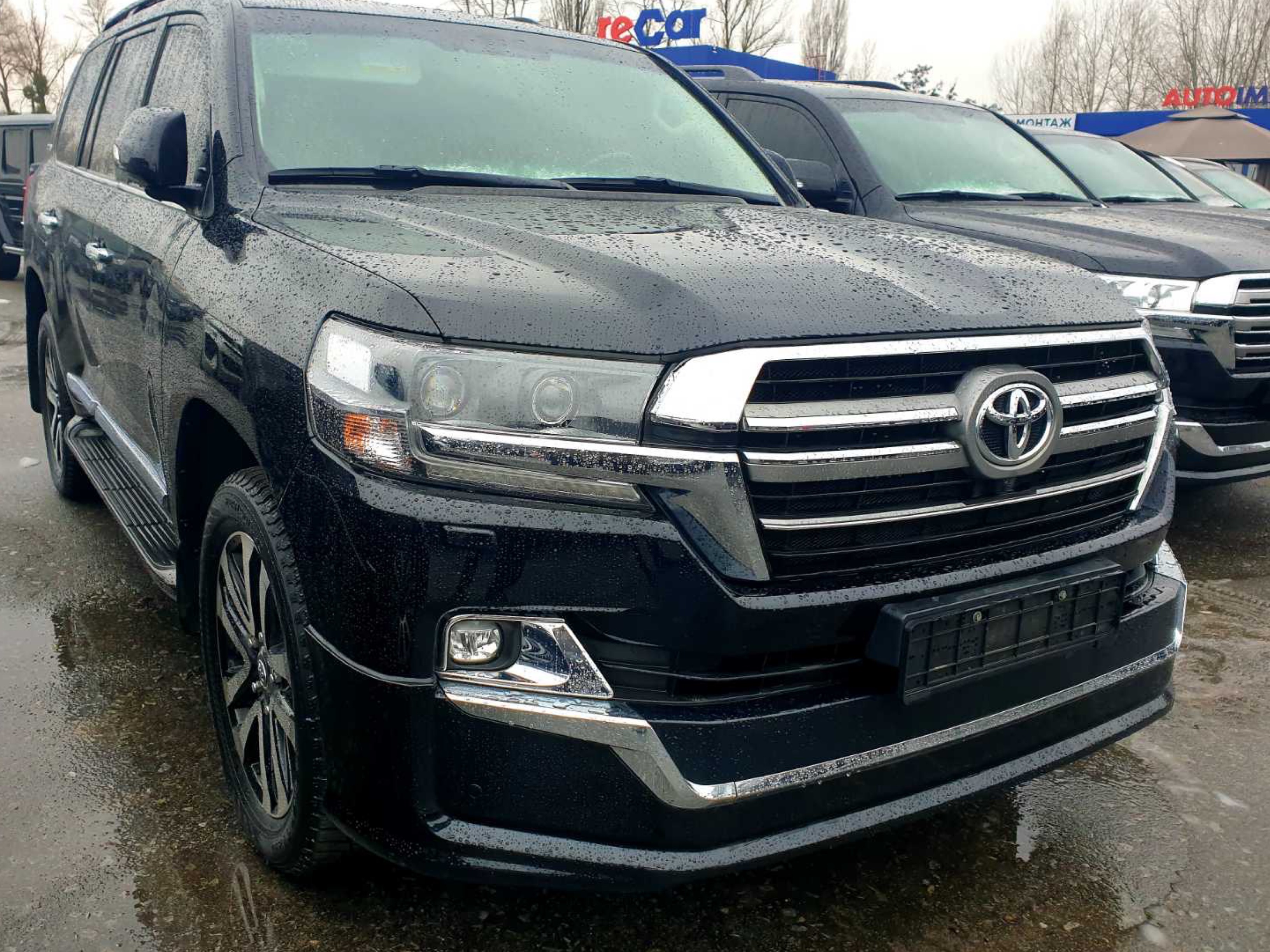Решітка радіатора дизайн 2019 для Toyota Land Cruiser 200 2015-2021 3