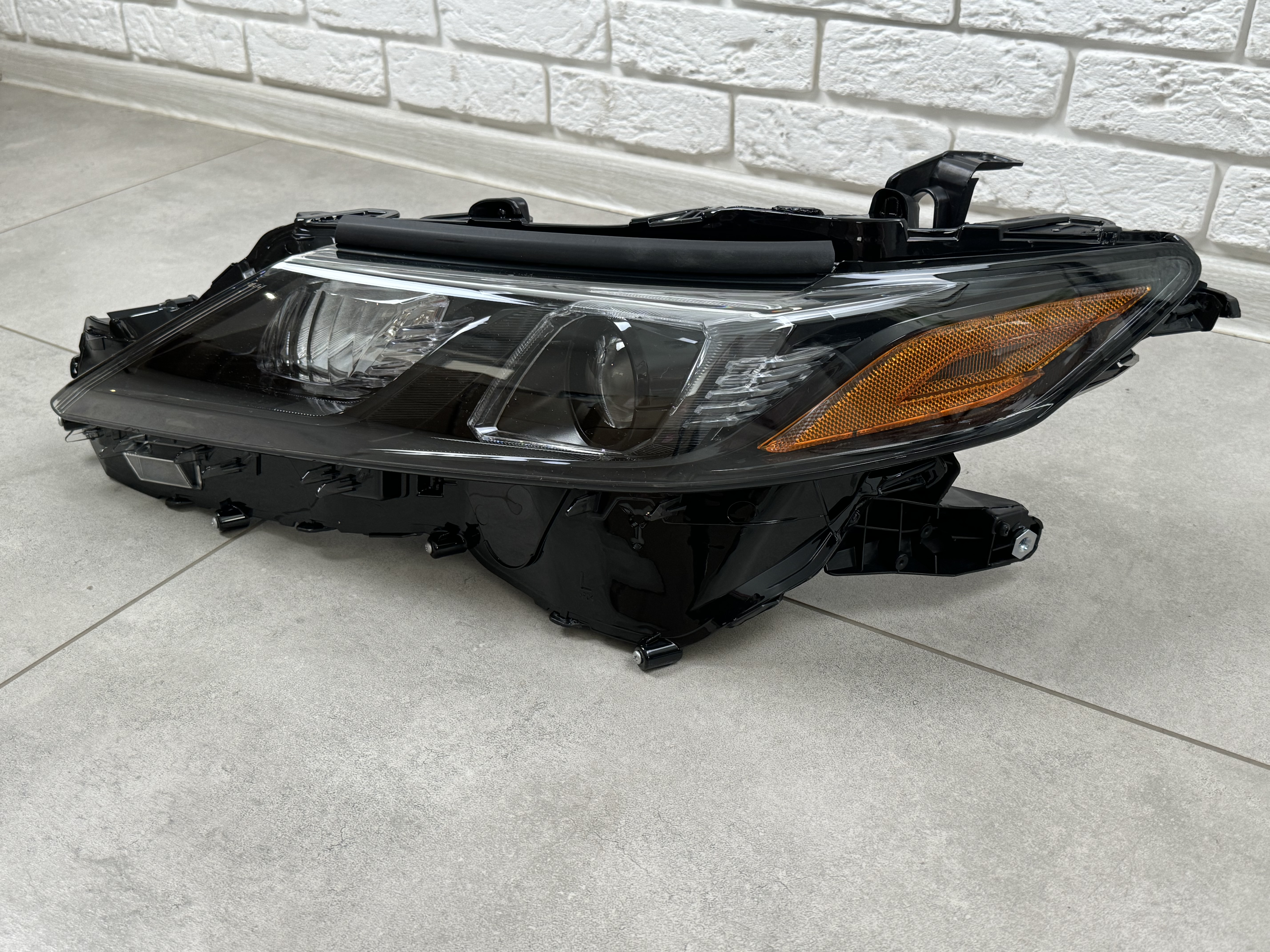 LED ліва фара рестайлінг SE 2021 для Toyota Camry 70 USA 2017-2024 2