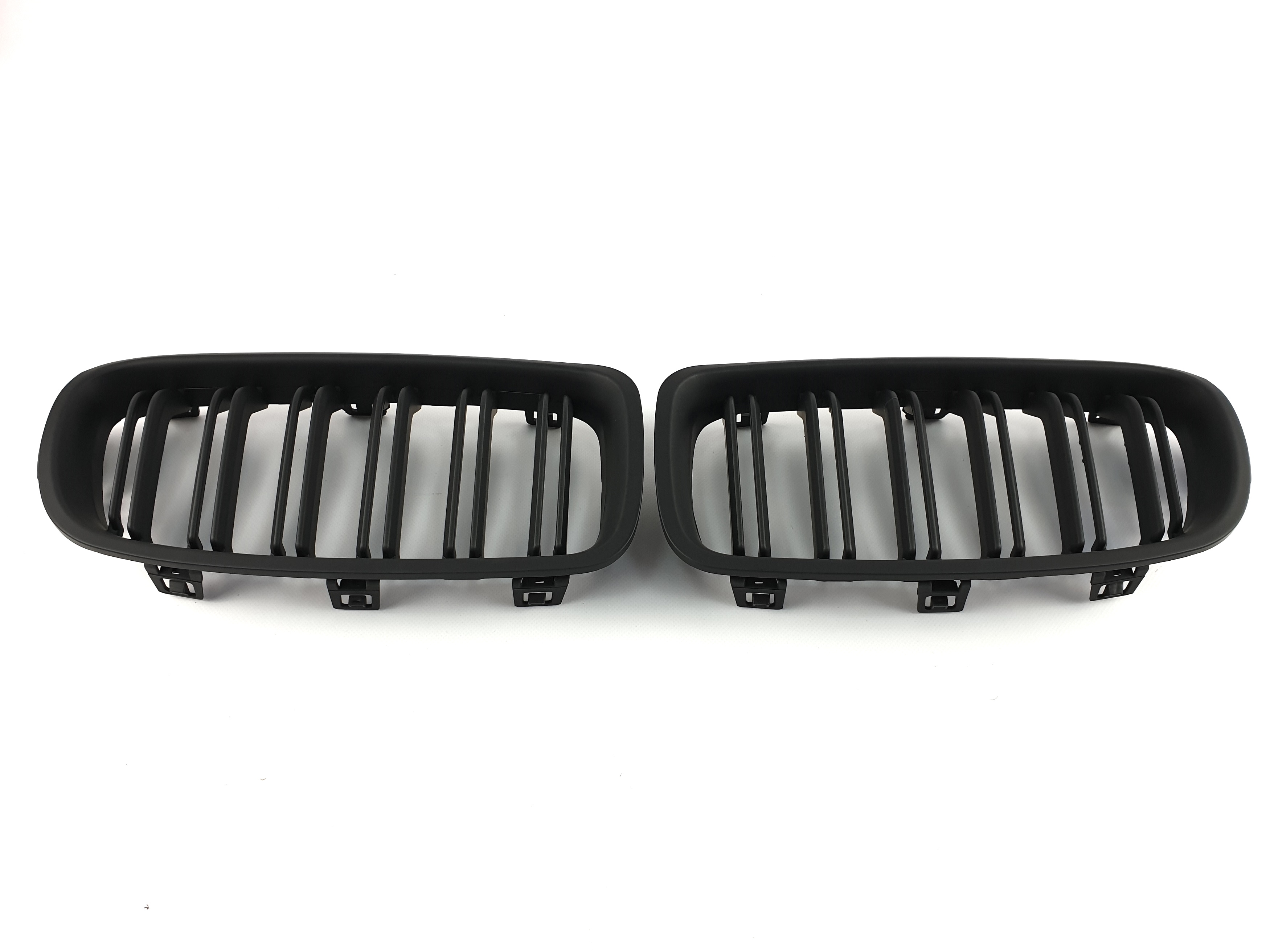 Ніздрі Чорний мат (Подвійні M-Look) на BMW 3 Series F30 / F31 2011-2018 року 2