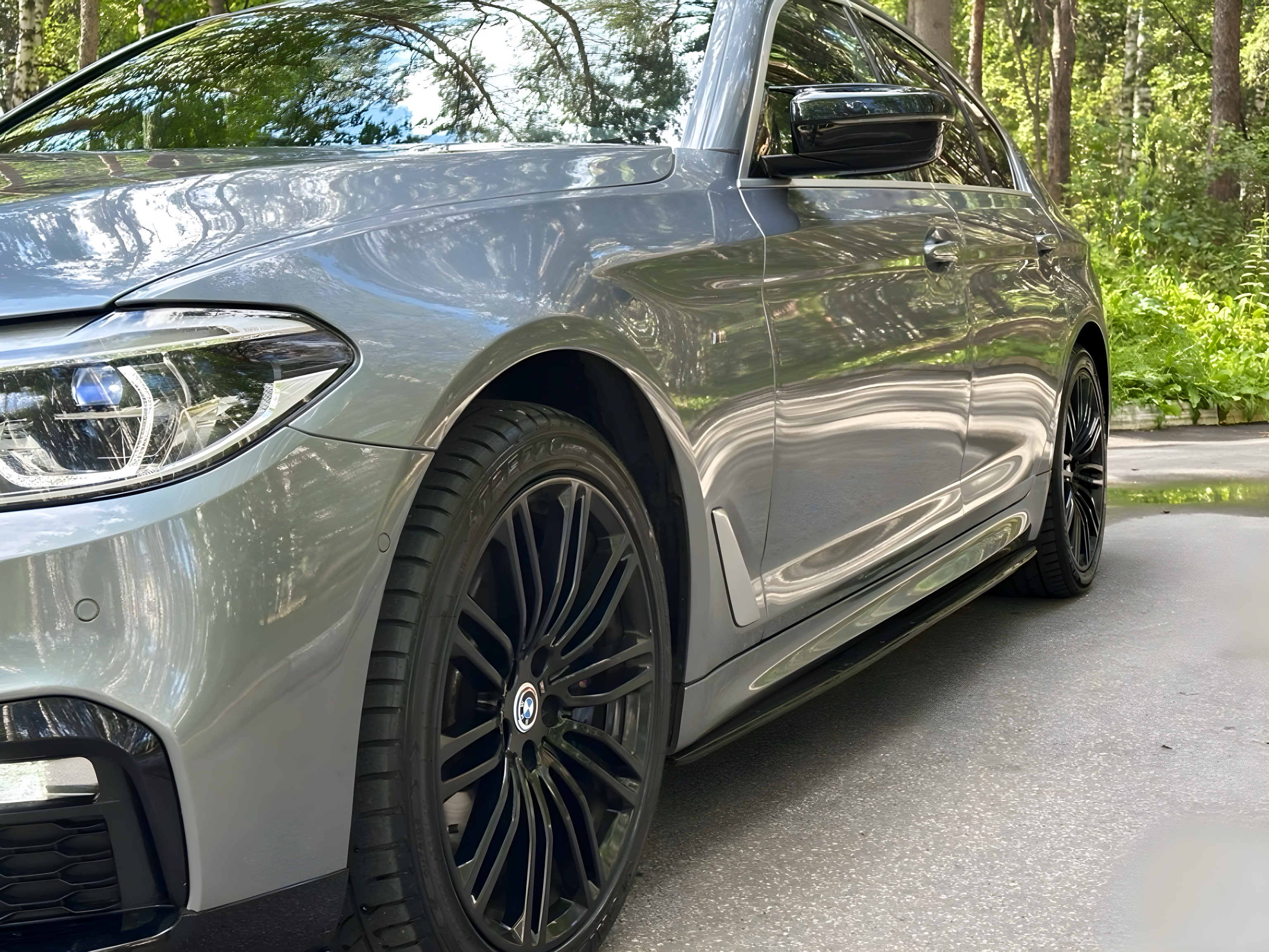 Леза під пороги M-Perfomance BMW 5 series G30 G31 2017- 2шт. чорний глянець 2