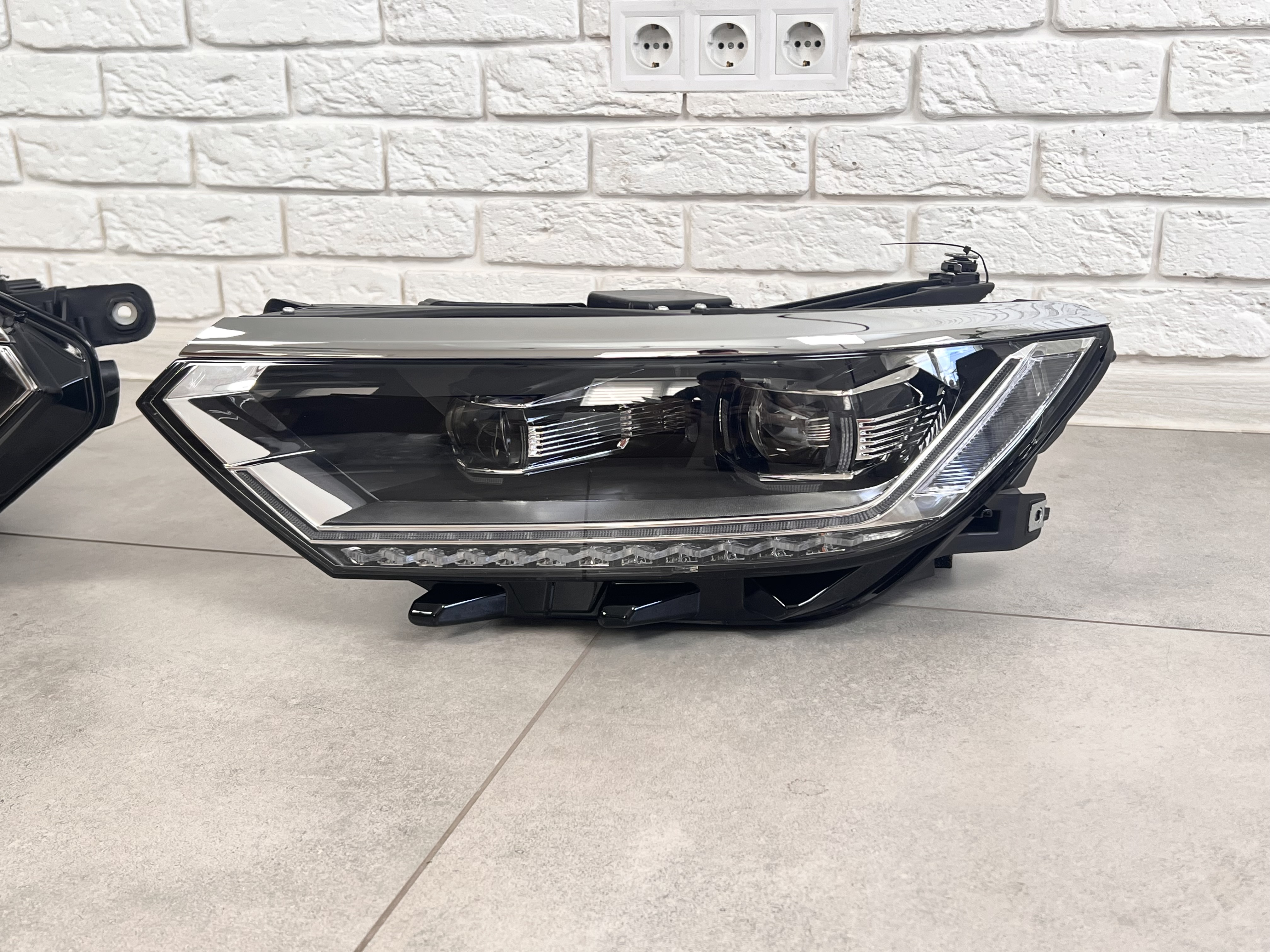 Фари FULL LED Volkswagen Passat B8 ЄВРОПА 2015-2019 4