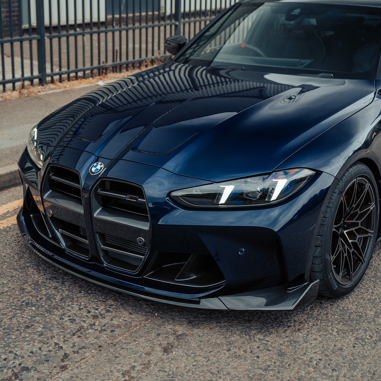 Губа (Карбон) V3 на BMW M3 G80 / G81 2021-2026 року 2