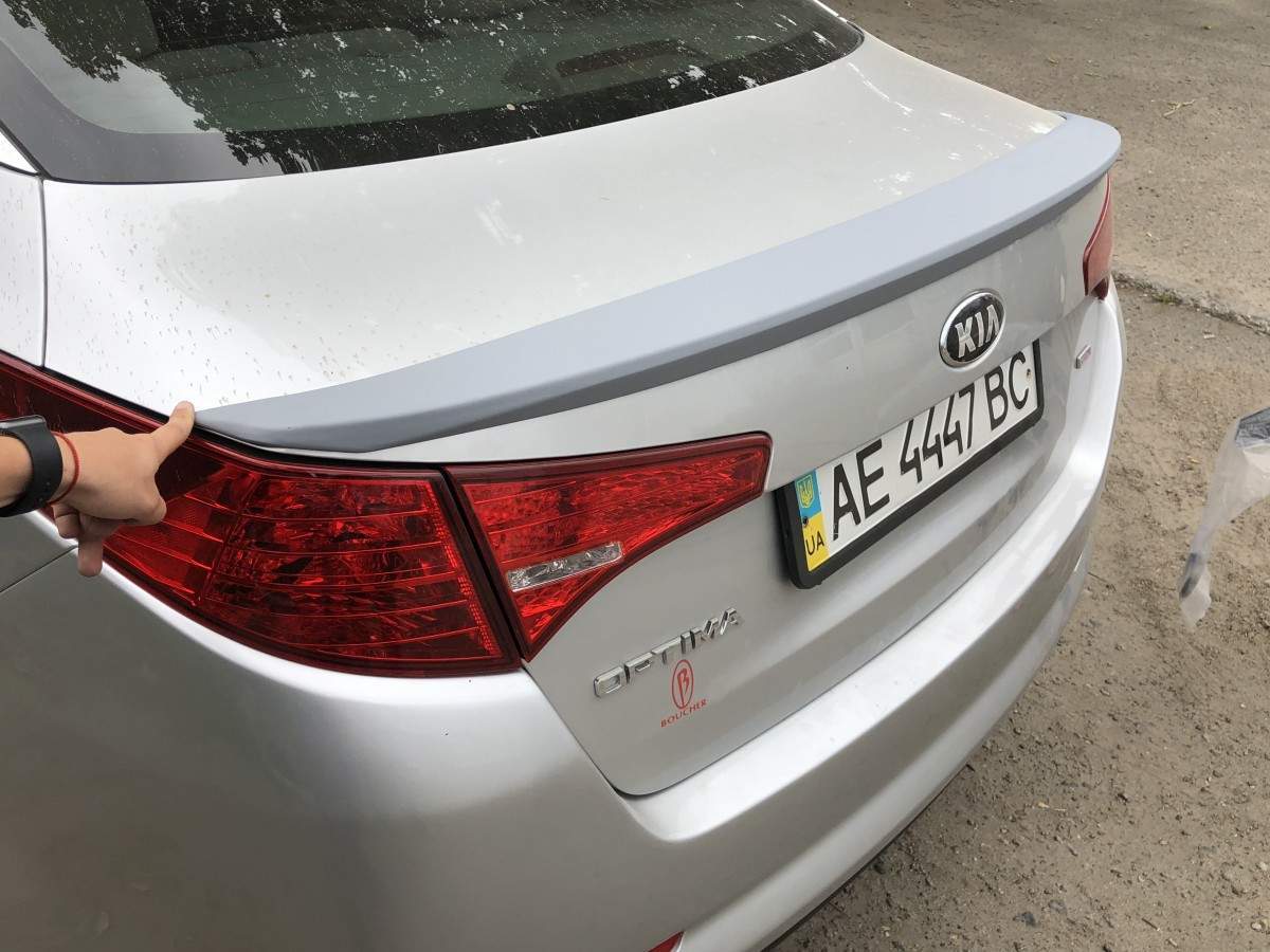 Спойлер ліп на багажник Kia Optima 2010-2013 ABS пластик під фарбування 4