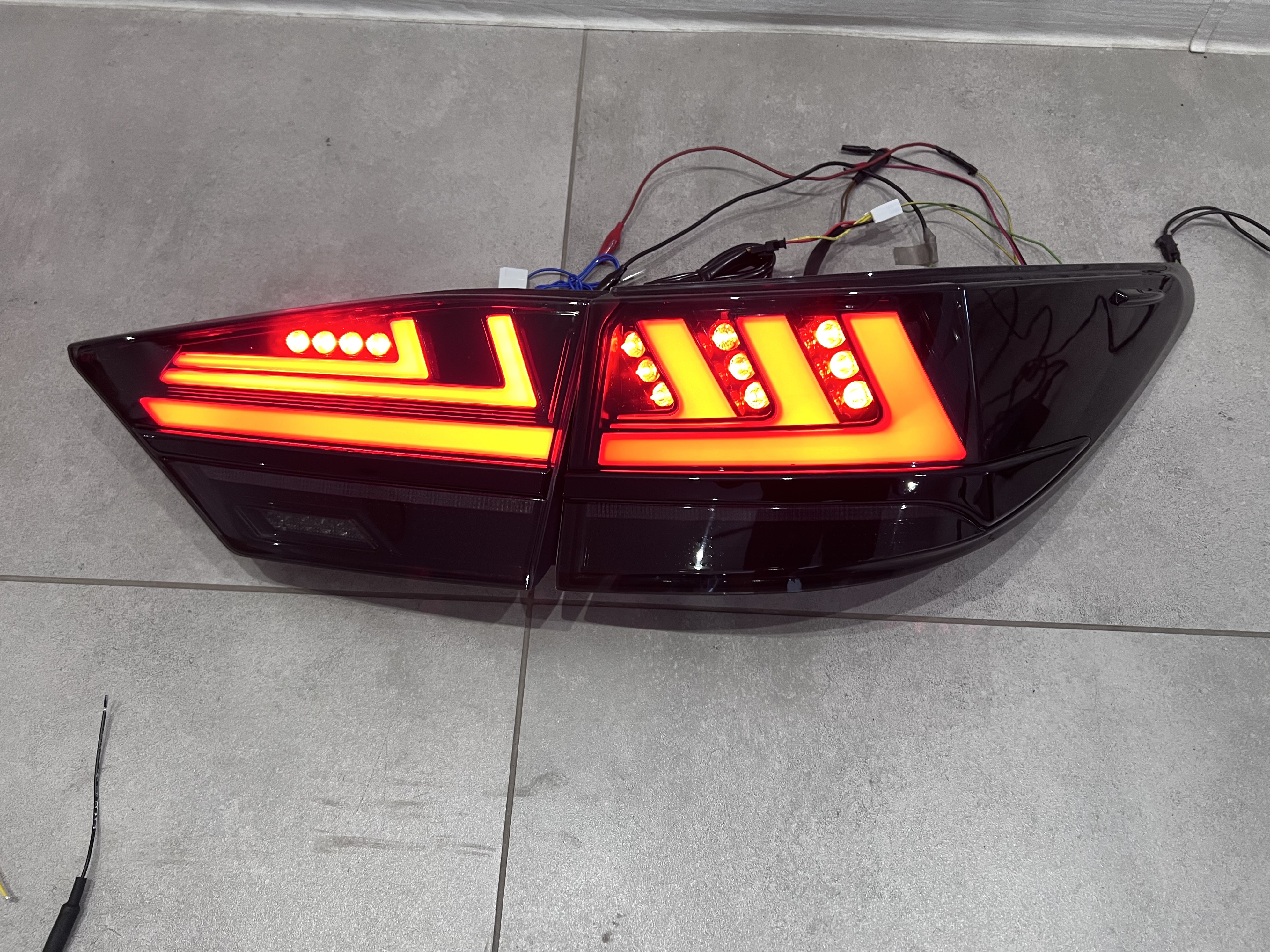 Задні димчасті фонарі Lexus ES 2012-2017, комплект 4шт. 3
