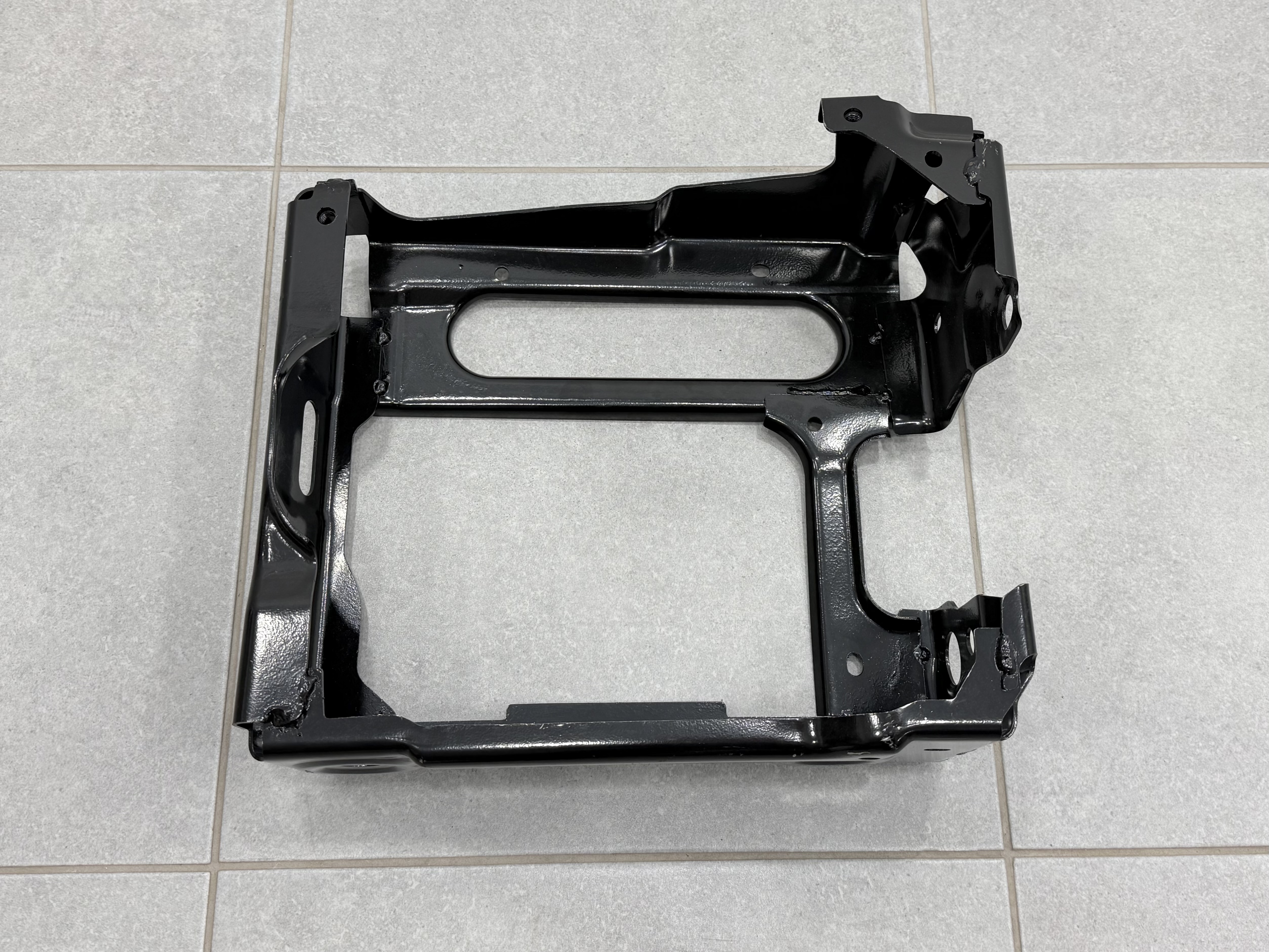 Кронштейн підсилювач лівий 51117399915 для BMW X3 G01 X4 G02 5