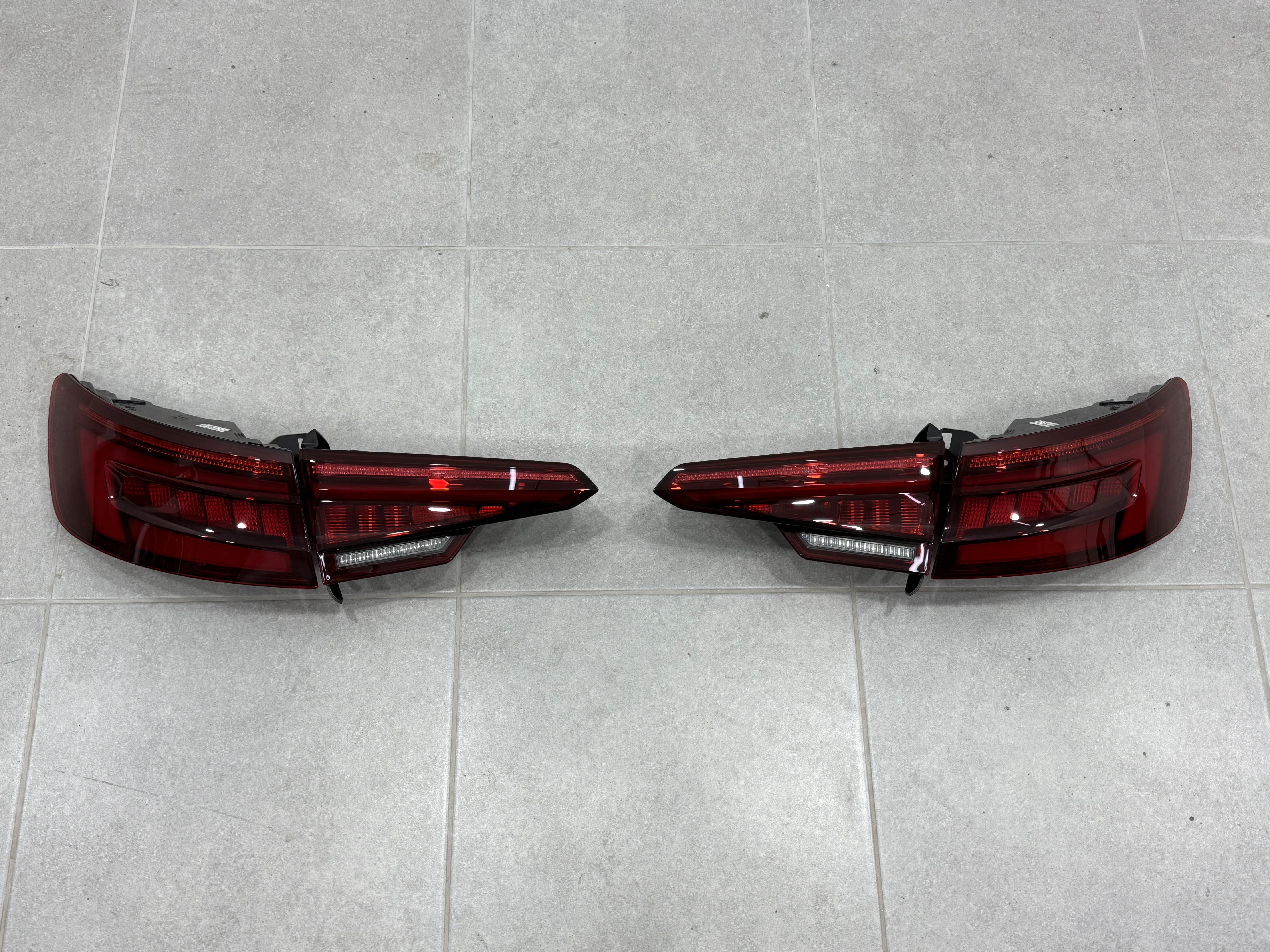 Задні LED ліхтарі для AUDI A4 B9 2015-2019 2