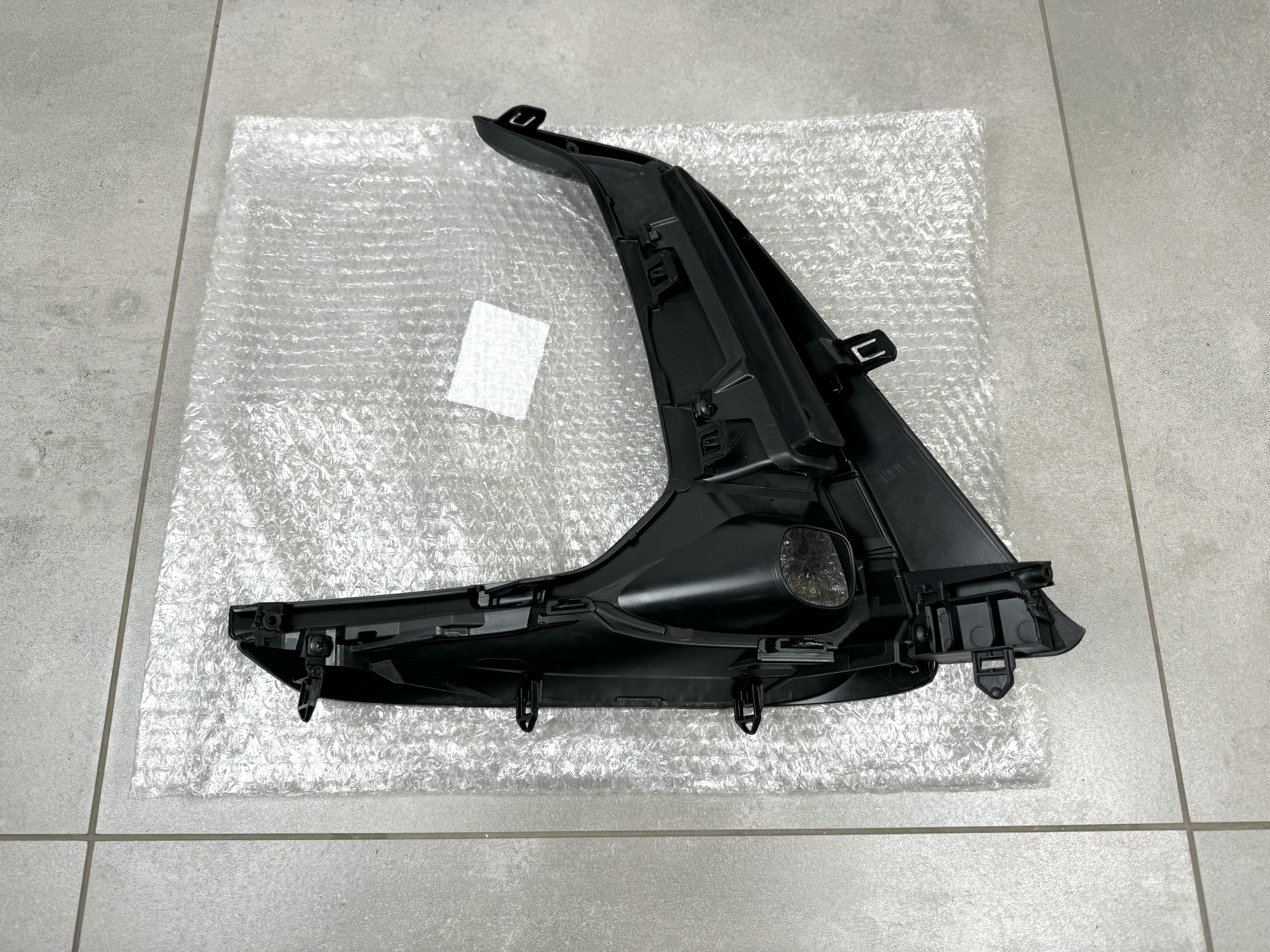 Права накладка туманки OEM 5312778030 для Lexus NX 2022- 5