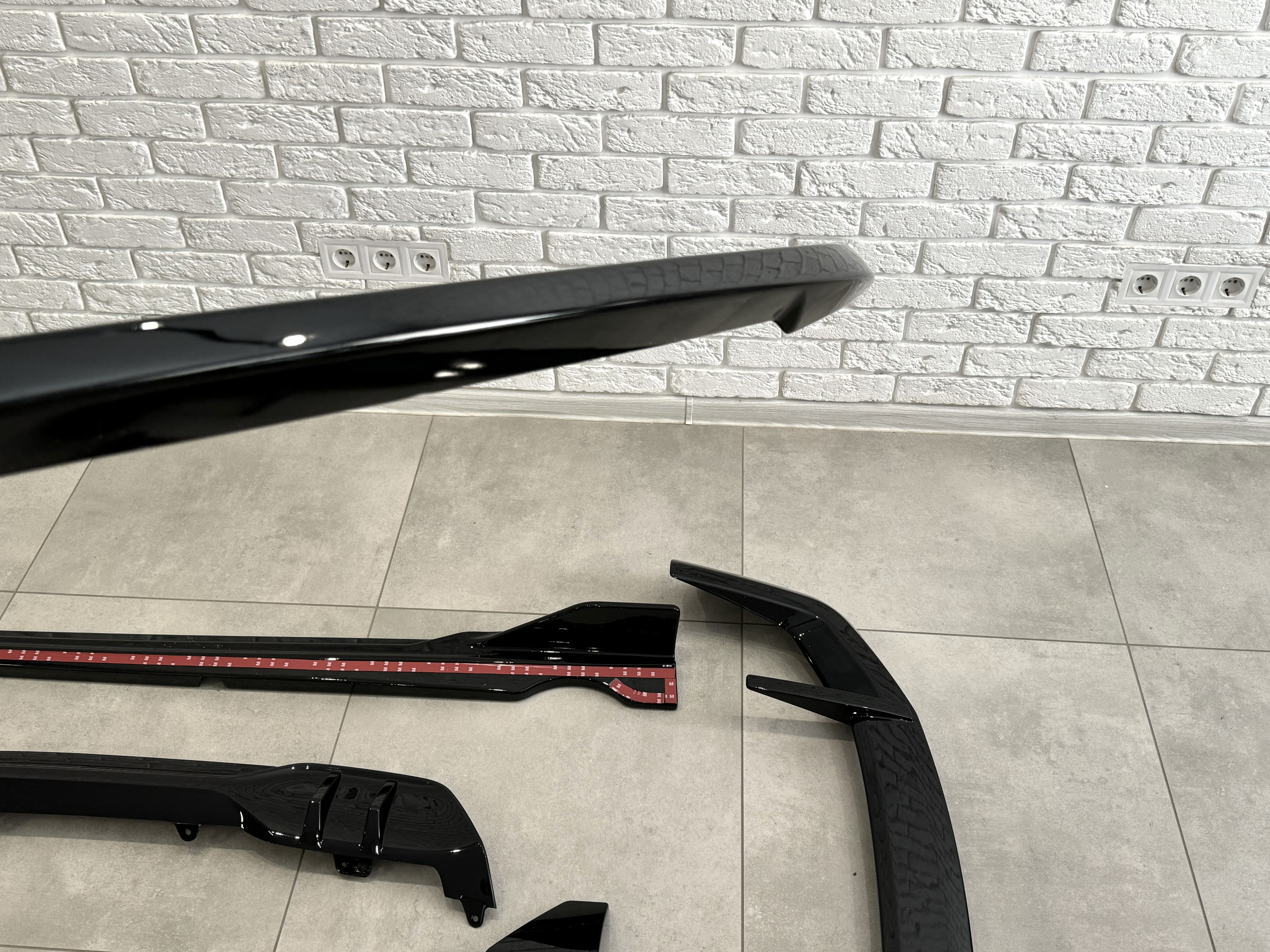 Комплект обвісу M paket LCI Paradigm Black Knight для BMW X5 G05 2023+, колір чорний глянець 3