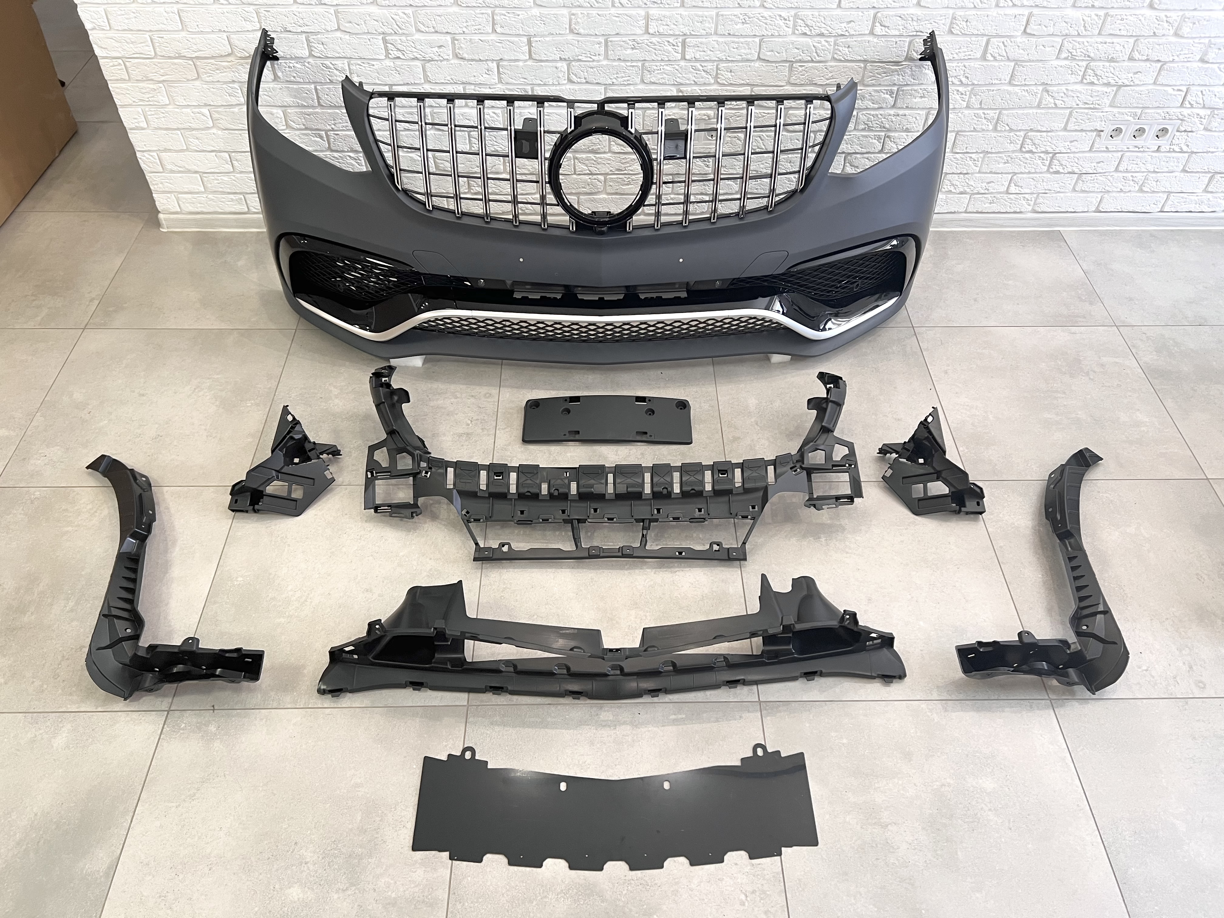 Комплект обвісу GLS63 AMG Mercedes Benz GLS class X166 2015-2018 3