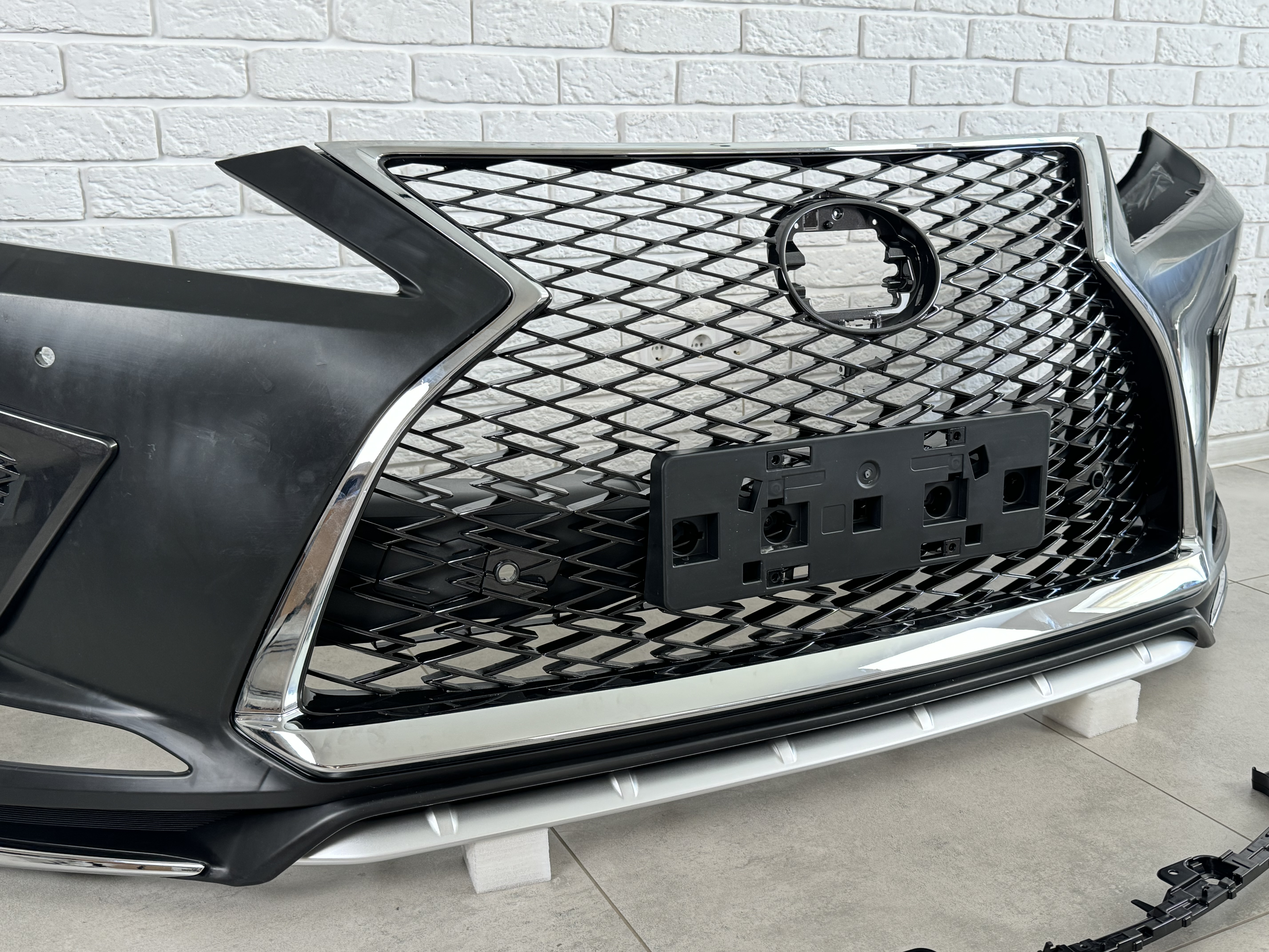 Бампер передній у зборі F-Sport Lexus RX 2019-2022 5