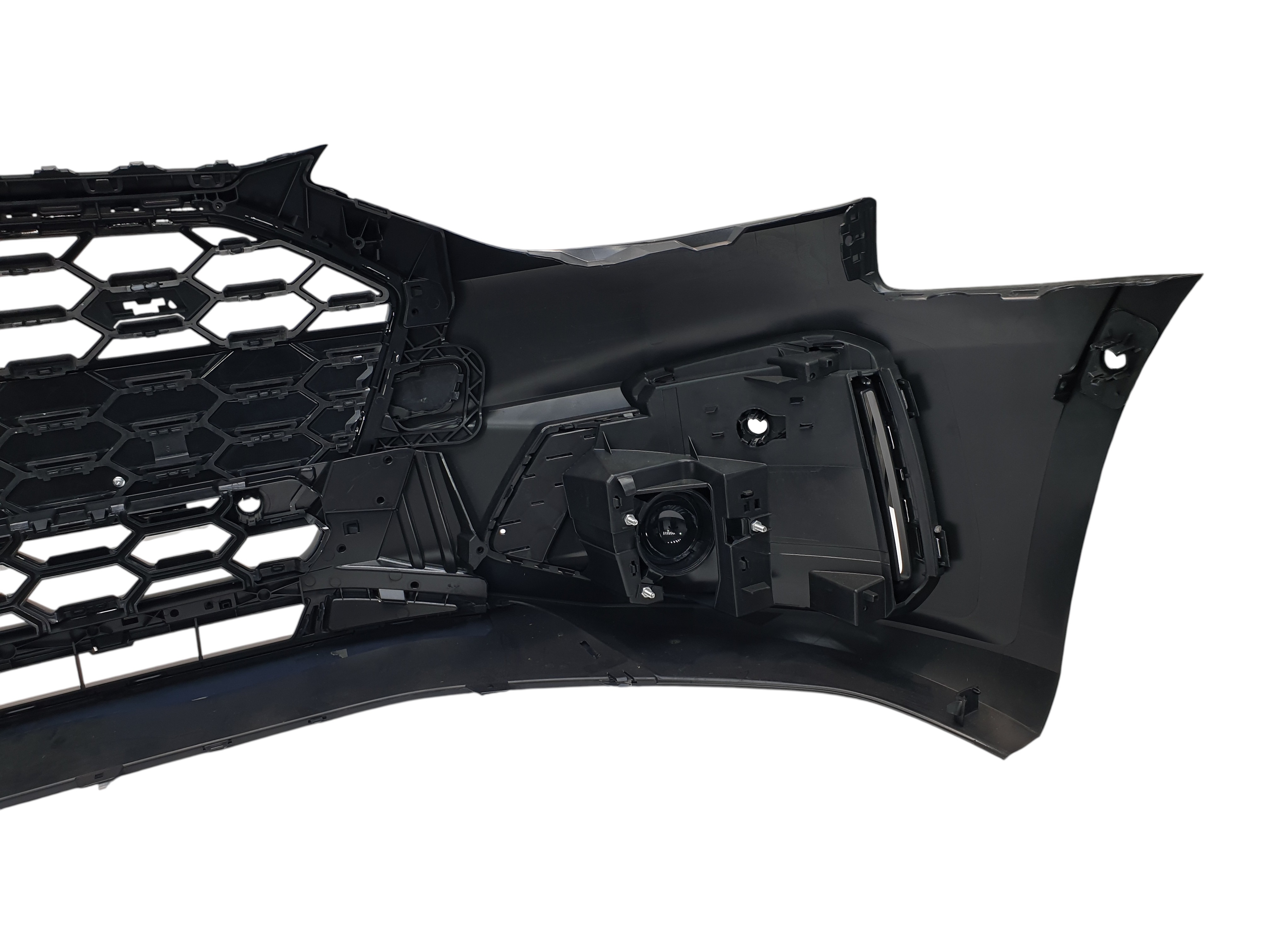 Передній бампер (S-Line) V1 на Audi A4 B9 2019-2023 року 6
