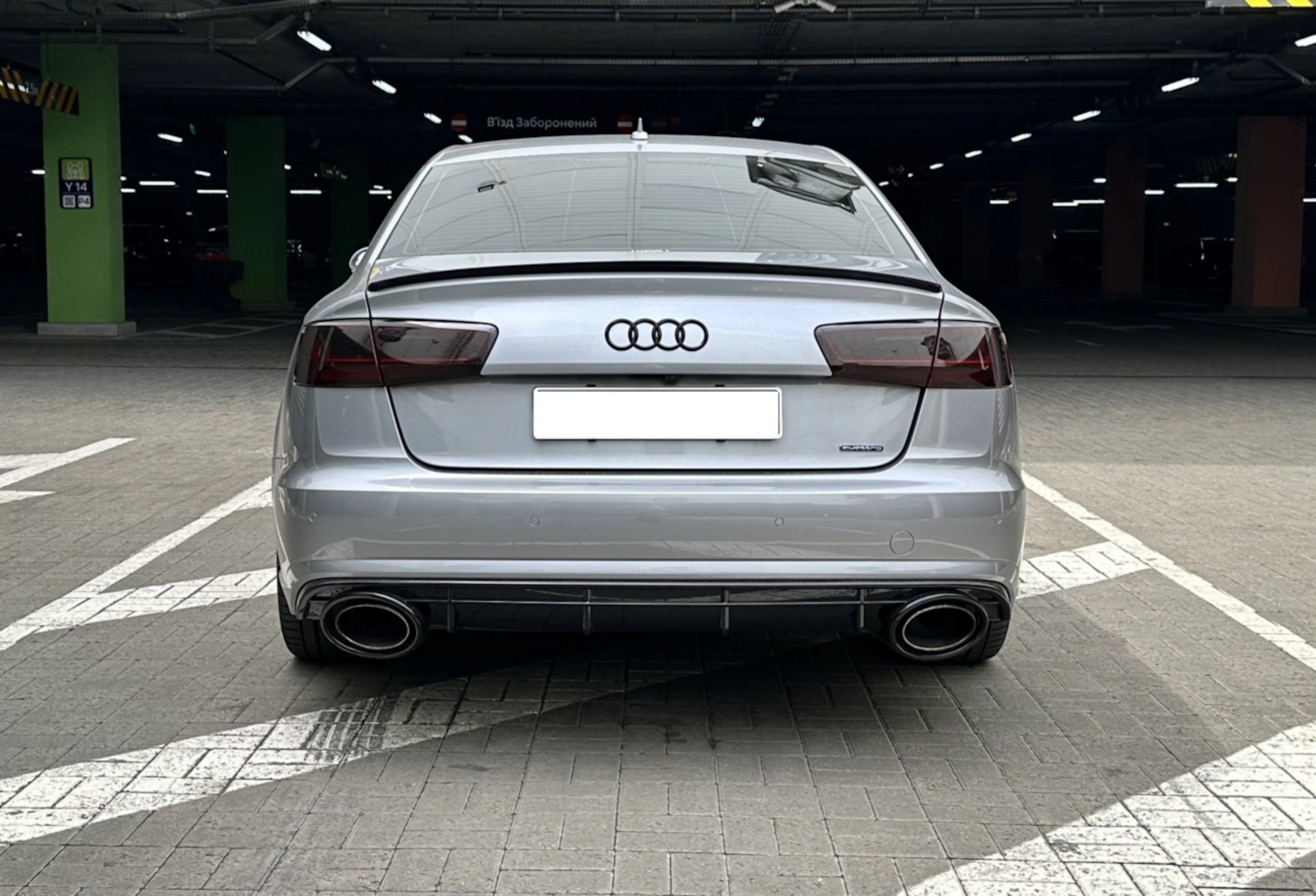 Спойлер Чорний глянець на Audi A6 C7 2011-2014 року 5
