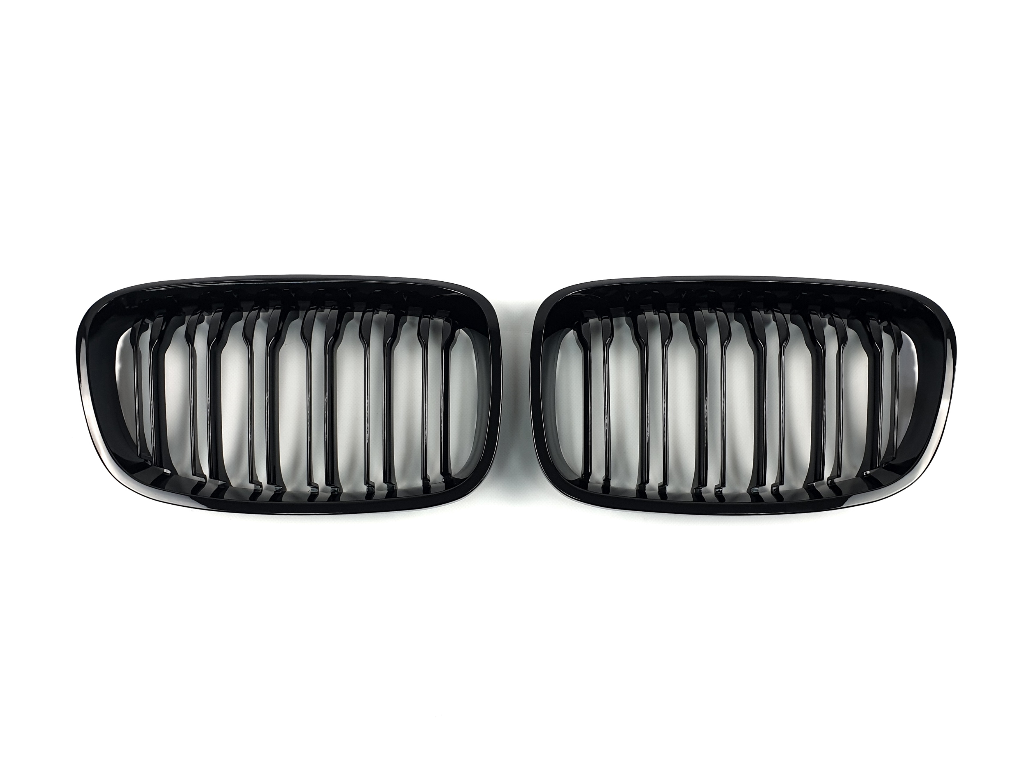 Ніздрі Чорний глянець (Подвійні M-Look) на BMW 1 Series F20 / F21 2011-2015 року