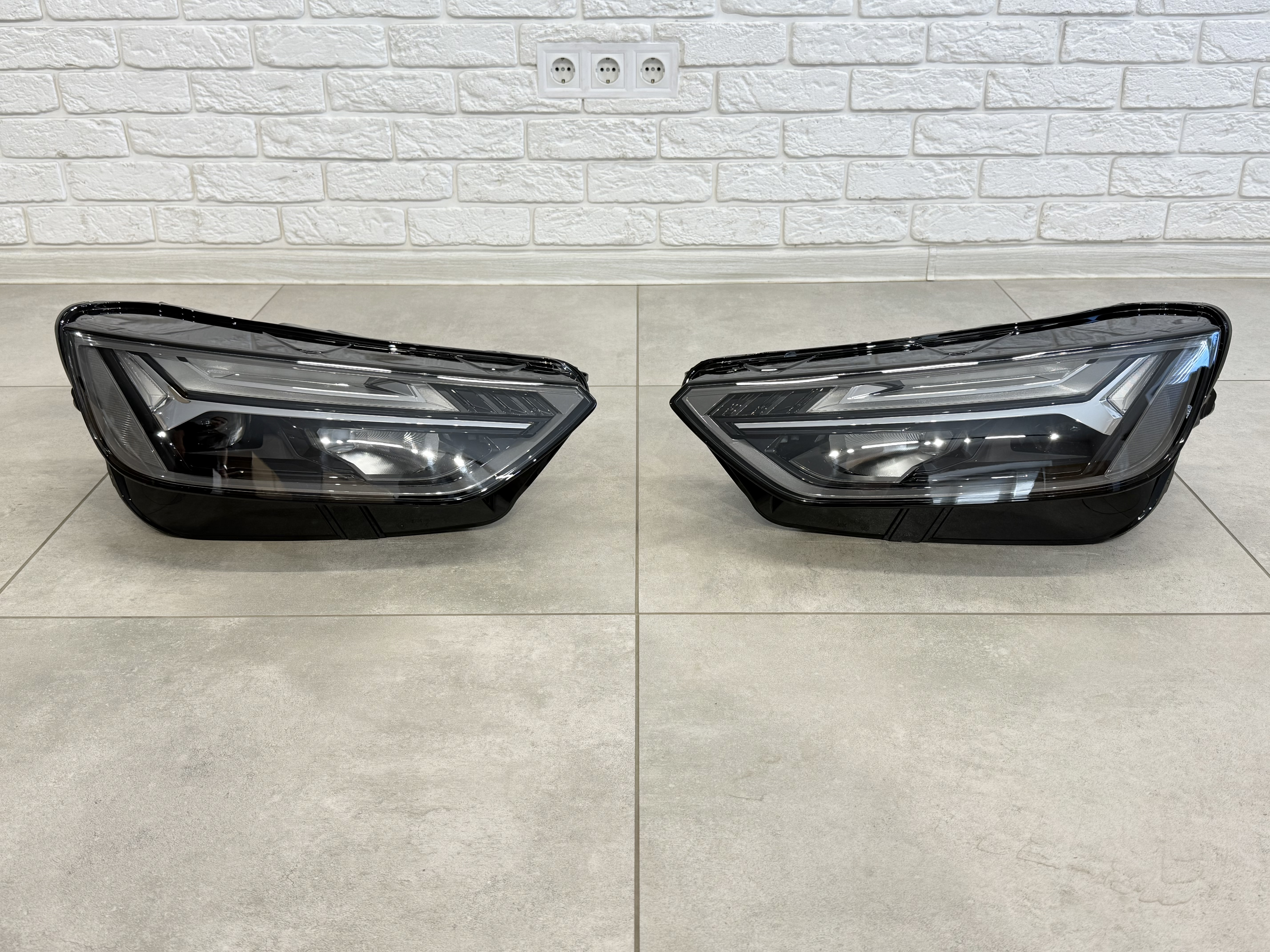 Фари LED для AUDI Q5 рестайлинг 2021-2024 2шт. комплектні з блоками 2