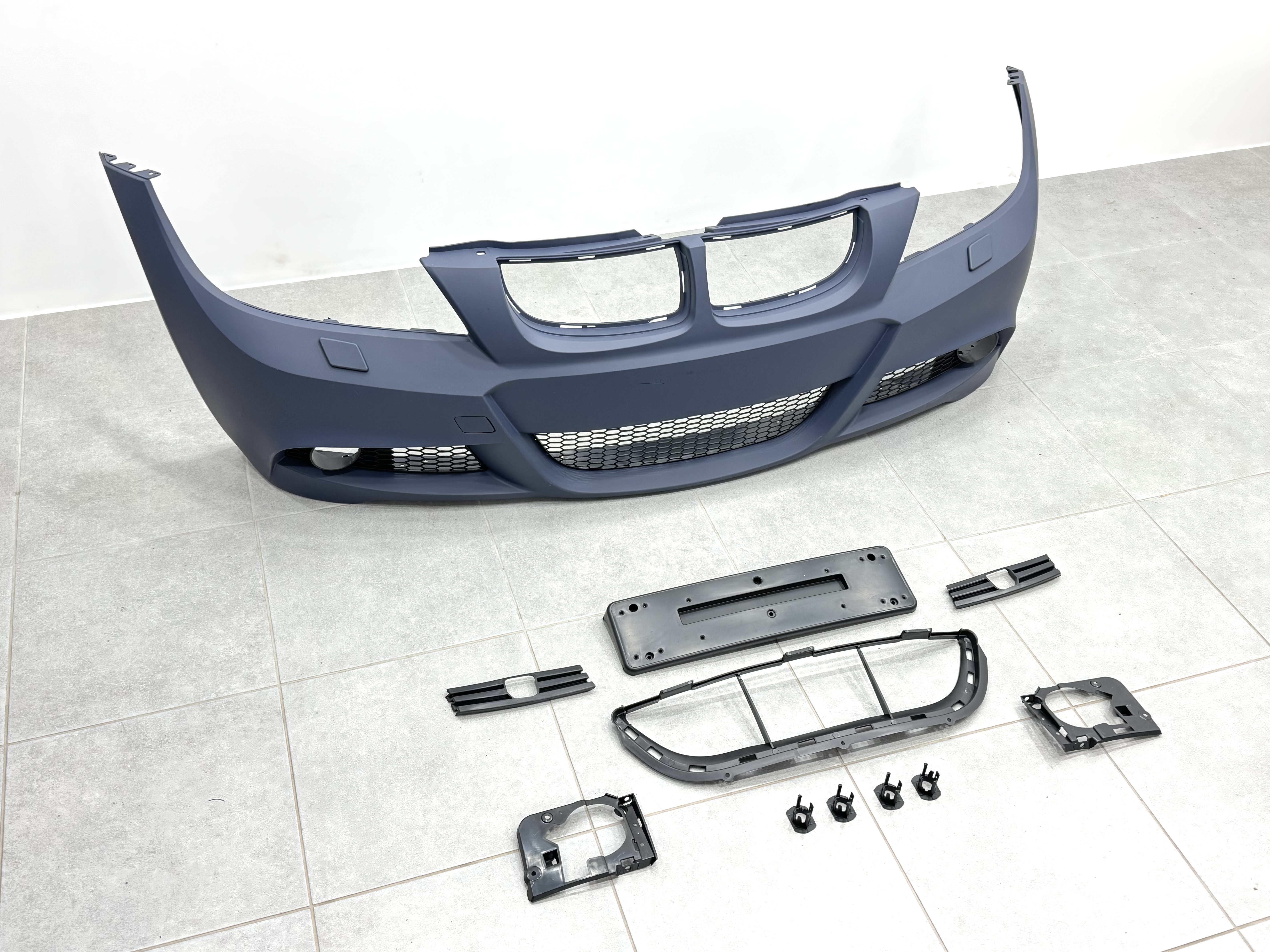 Бампер передній M Paket BMW 3 Series E90 2005-2008 3