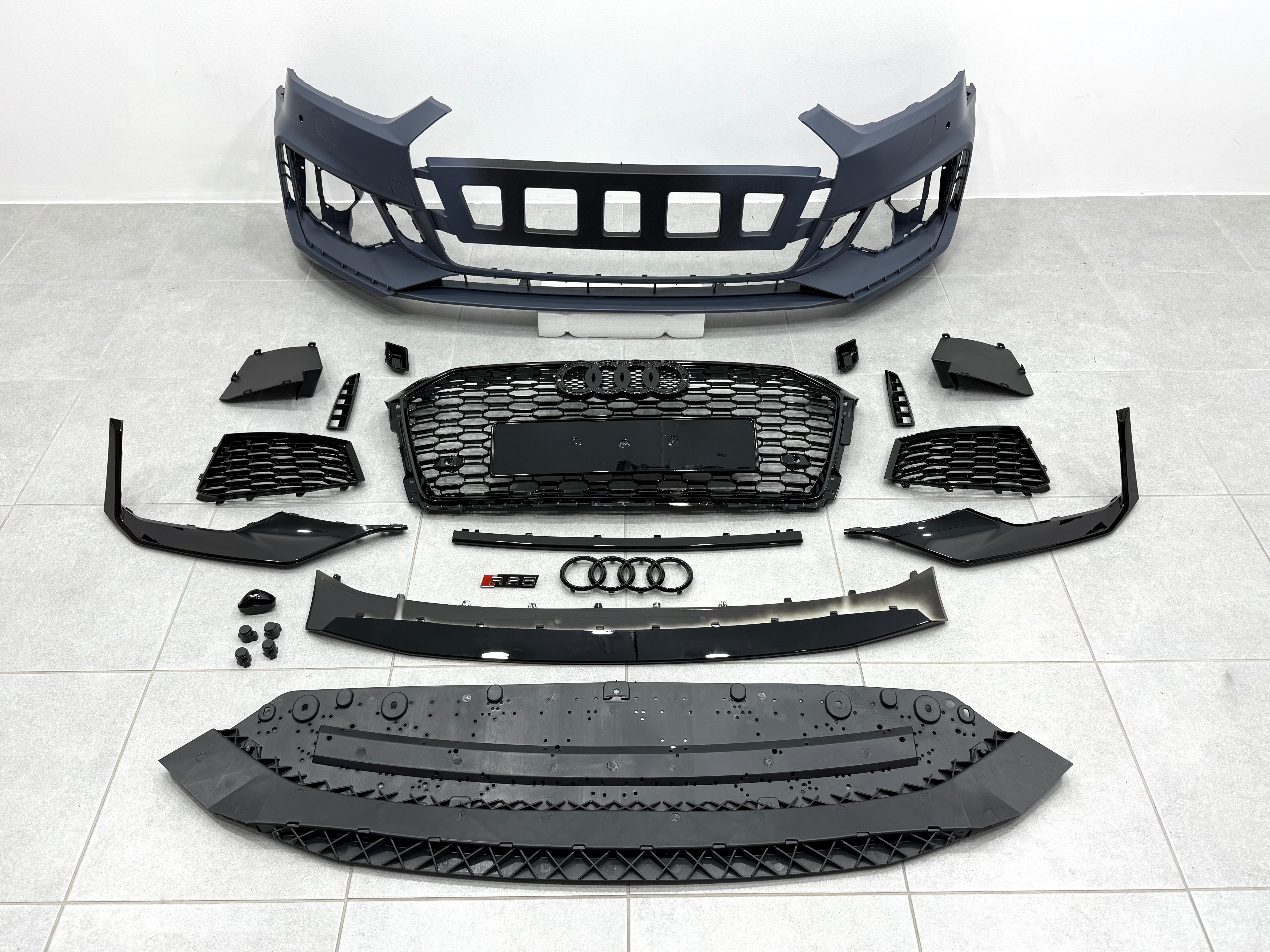 Бампер передній у стилі RS5 для Audi A5 2016-2019 2
