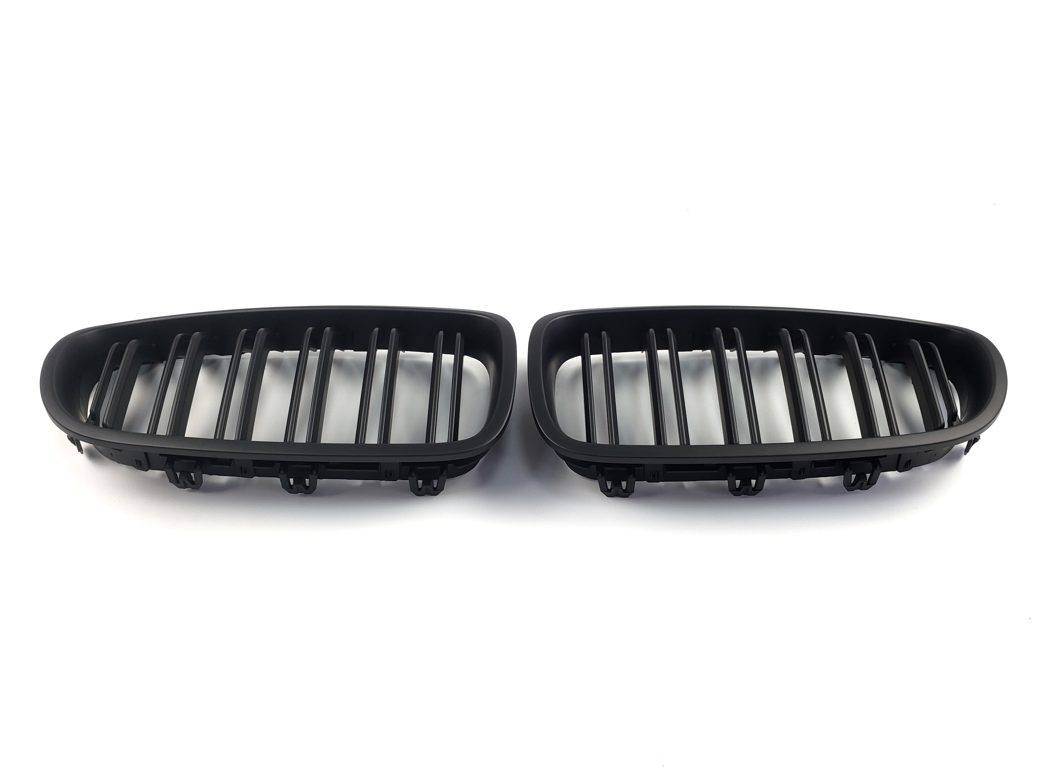 Ніздрі Чорний мат (Подвійні M-Look) на BMW 5 Series F10 / F11 2010-2017 року 2