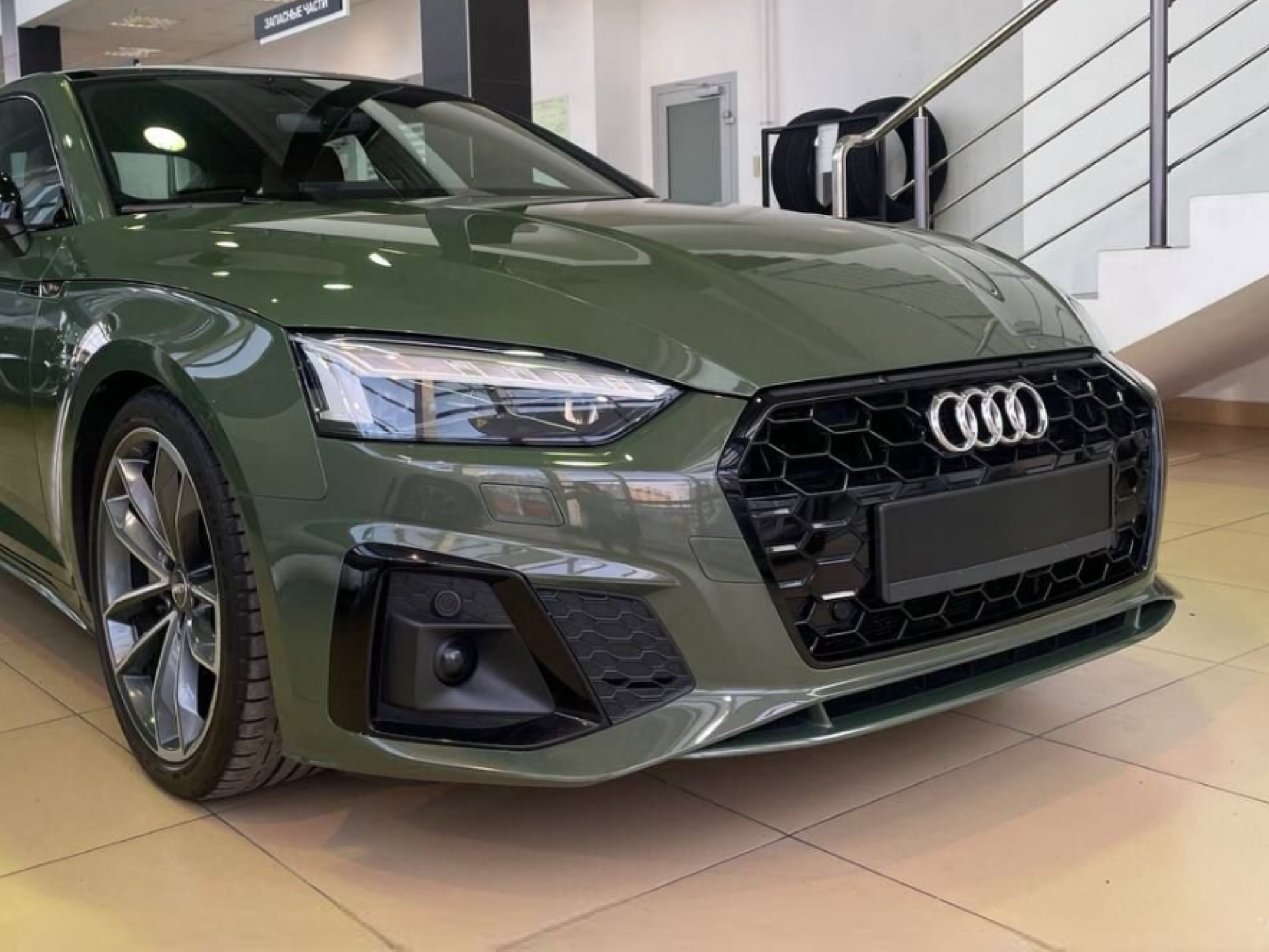 Бампер передній у зборі S-Line для Audi A5 B9 2020- 4