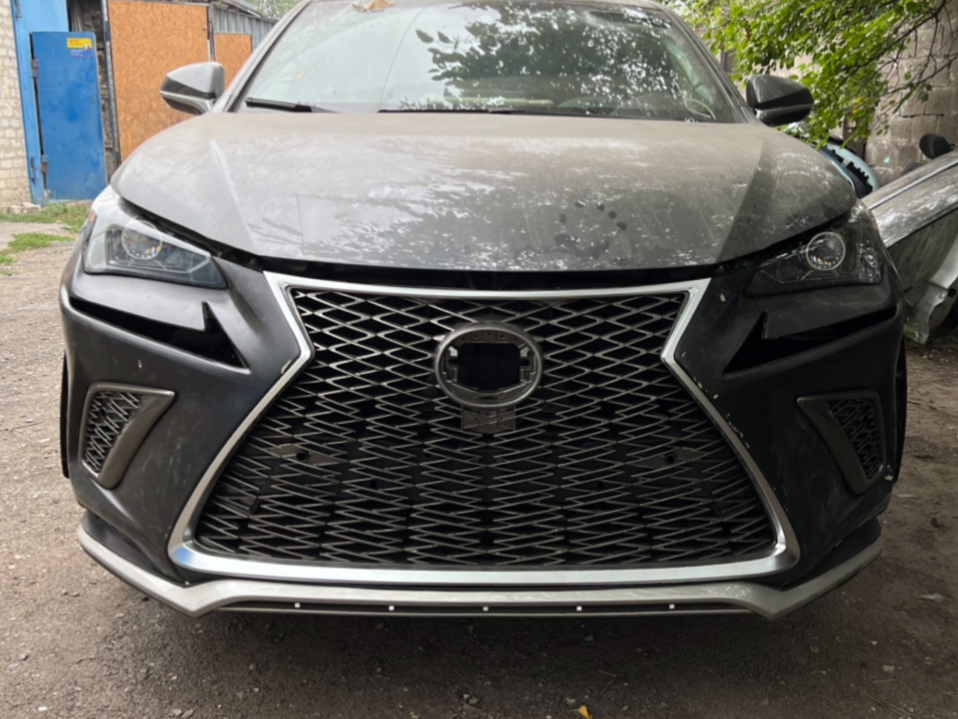 Решітка радіатора F-Sport Lexus NX 2018-2021 колір темно-сірий 2