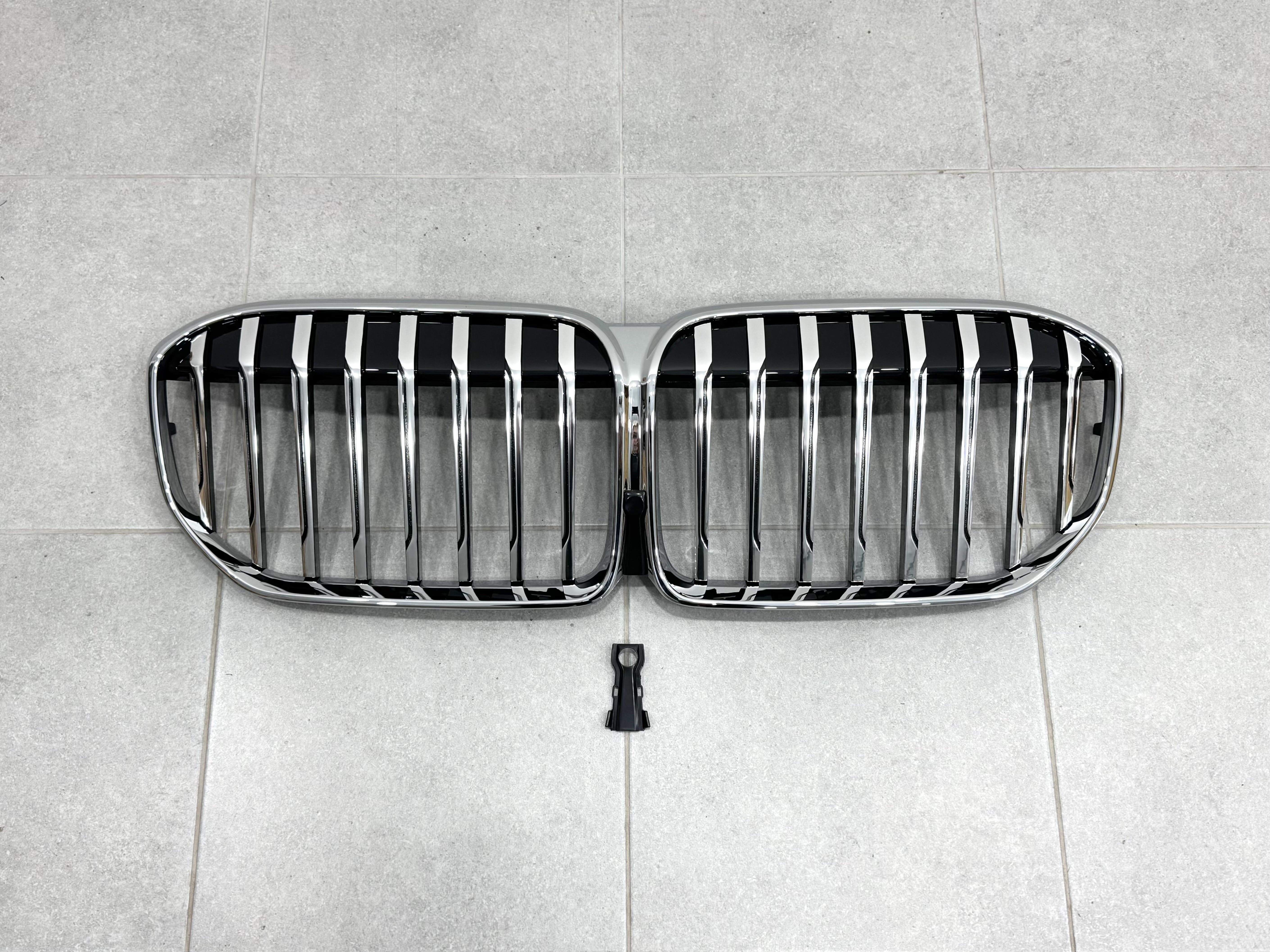 Решітка радіатора ніздрі BMW 7 Series G11 / G12 2020-2023 хром 2