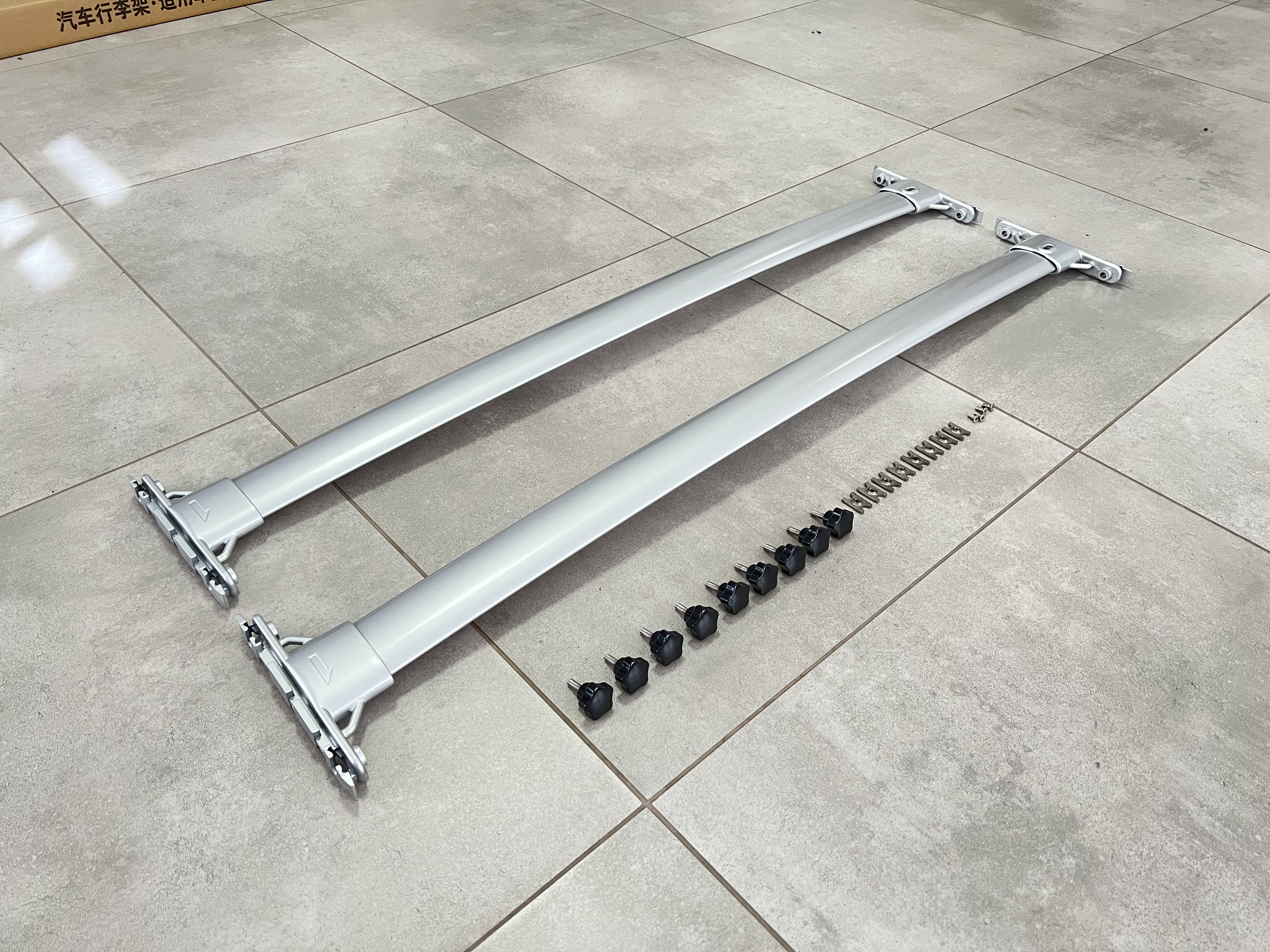 Поперечні рейлінги для Toyota Land Cruiser 200 2007-2021 колір сірий 3