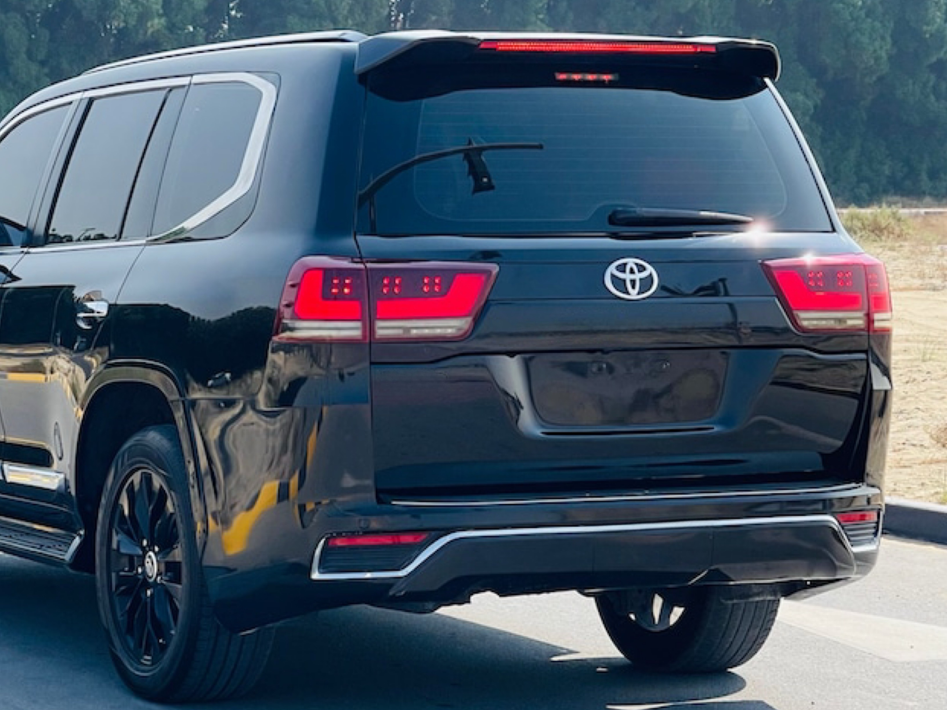 Комплект рестайлінгу Toyota Land Cruiser 200 2007-2015 в LC 300 4