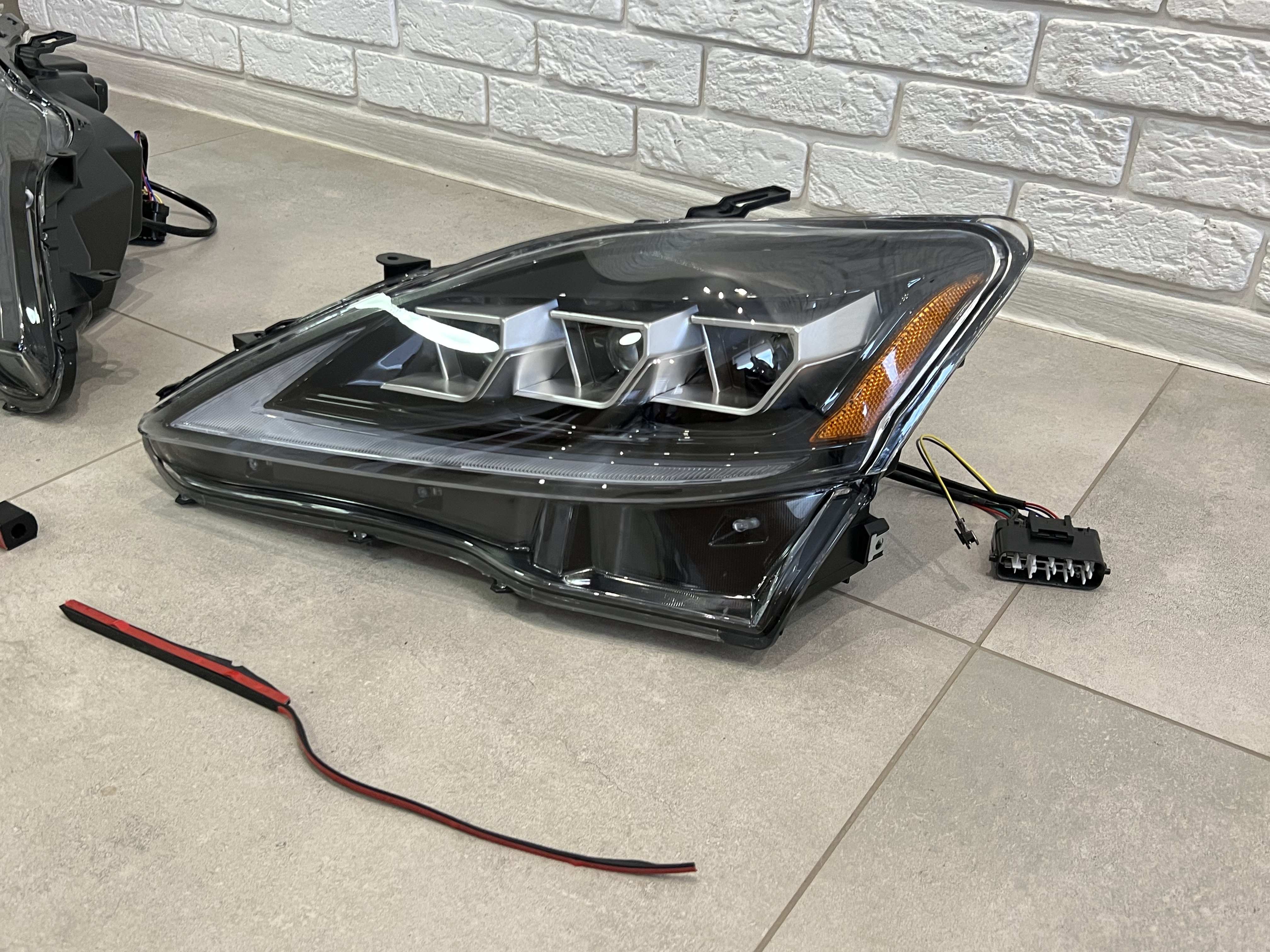 Фари Full LED 3 лінзи Lexus IS 2005-2012 6