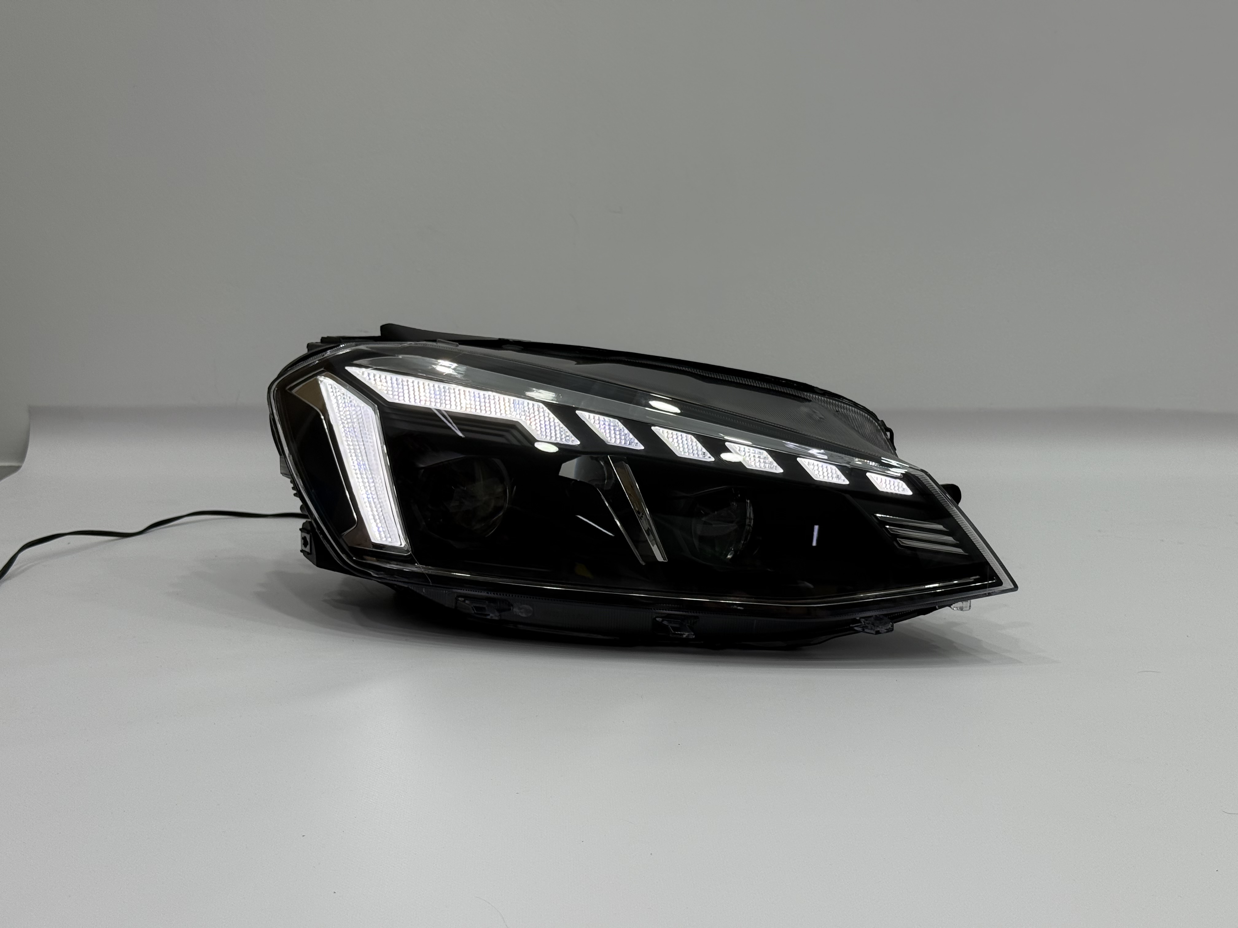 Фари LED 2 лінзи для Volkswagen Golf 7 2012-2016 2