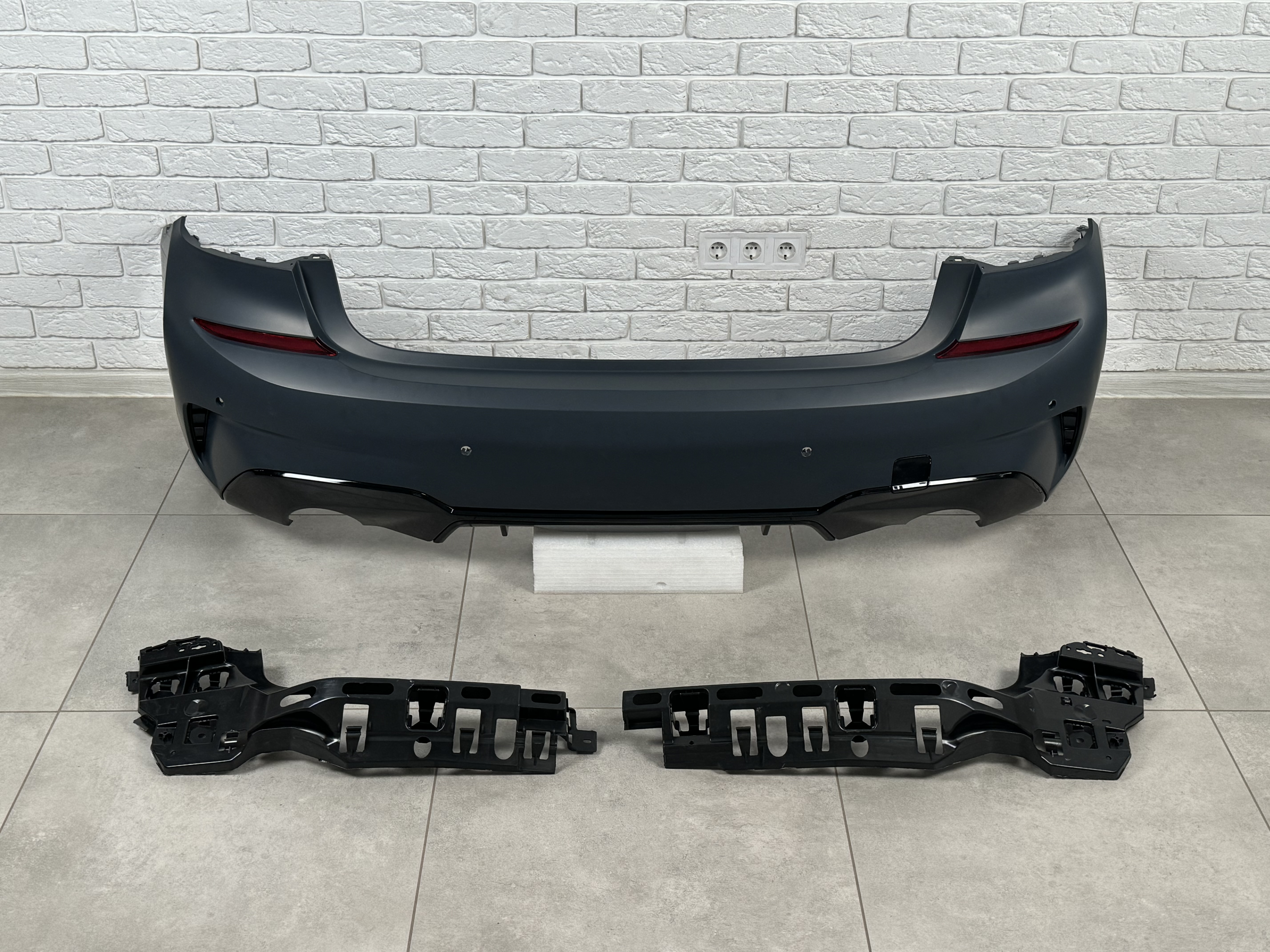 Комплект обвісу M paket BMW 3 series G20 2018-2022 (передній / задній бампер, пороги) 2