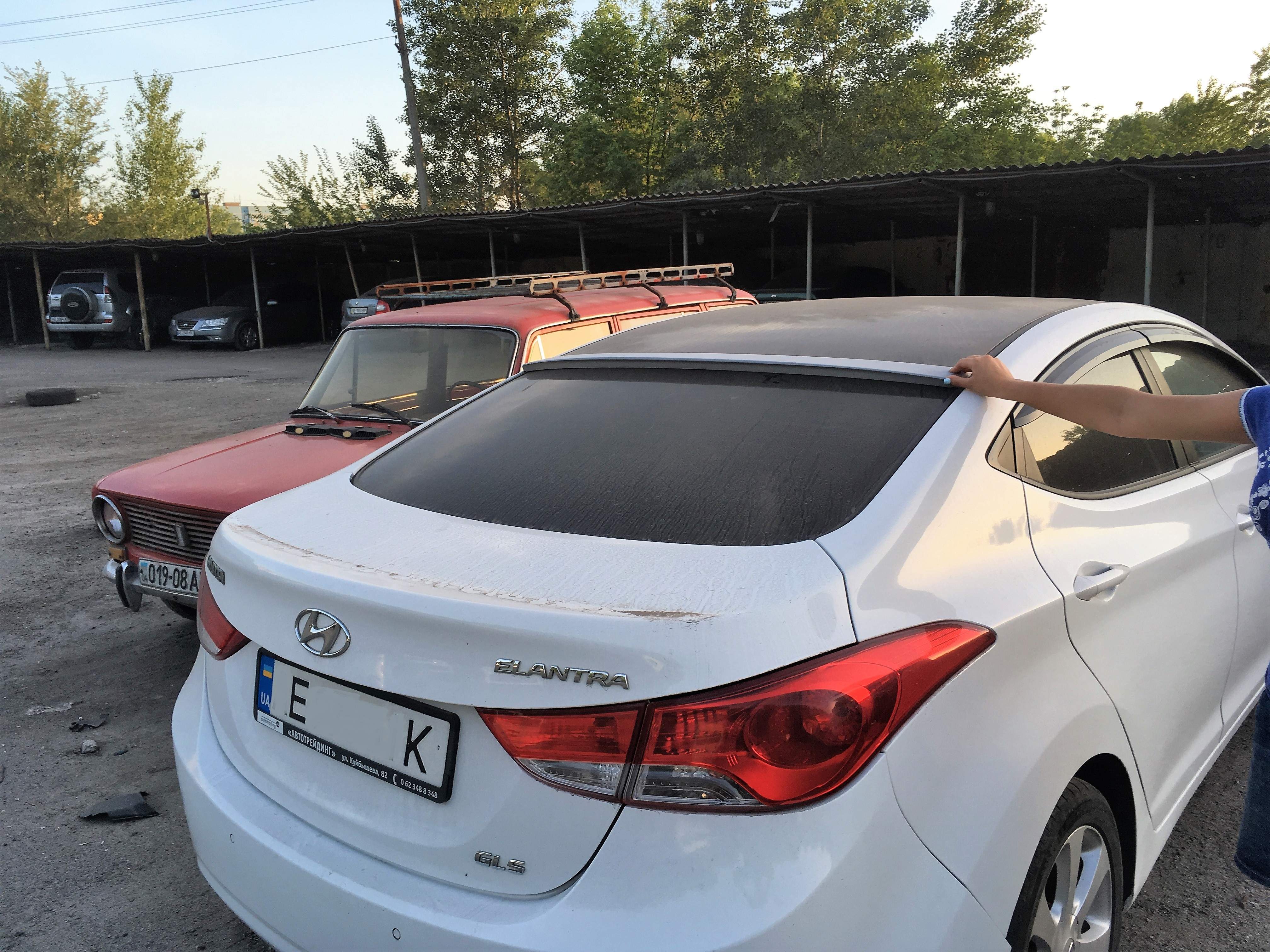 Козирок на скло Hyundai Elantra MD 2010-2015 ABS пластик під фарбування 3