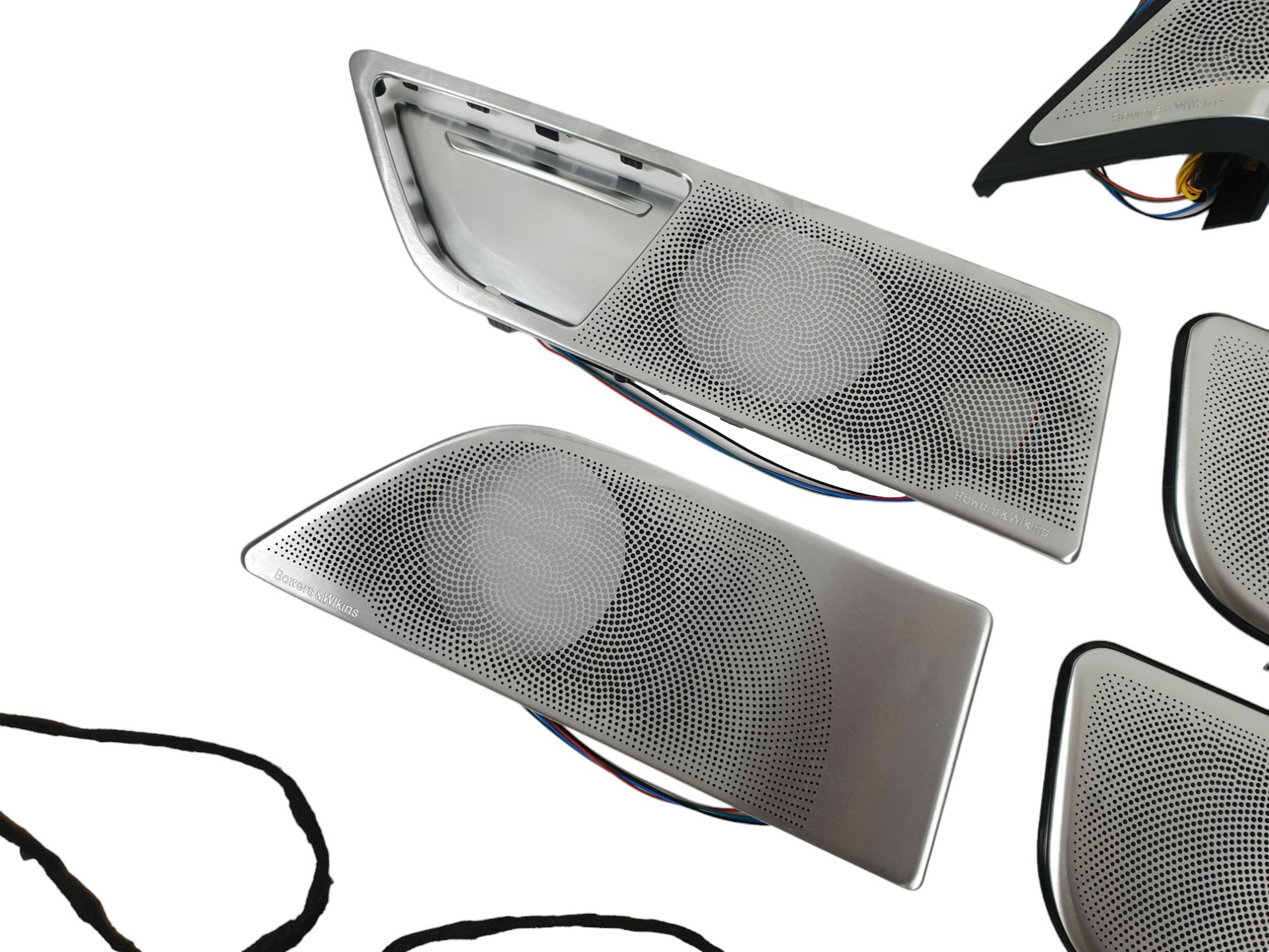 Сітки на динаміки (Bowers & Wilkins) "WLK" на BMW 7 Series G11 / G12 2015-2019 року 2