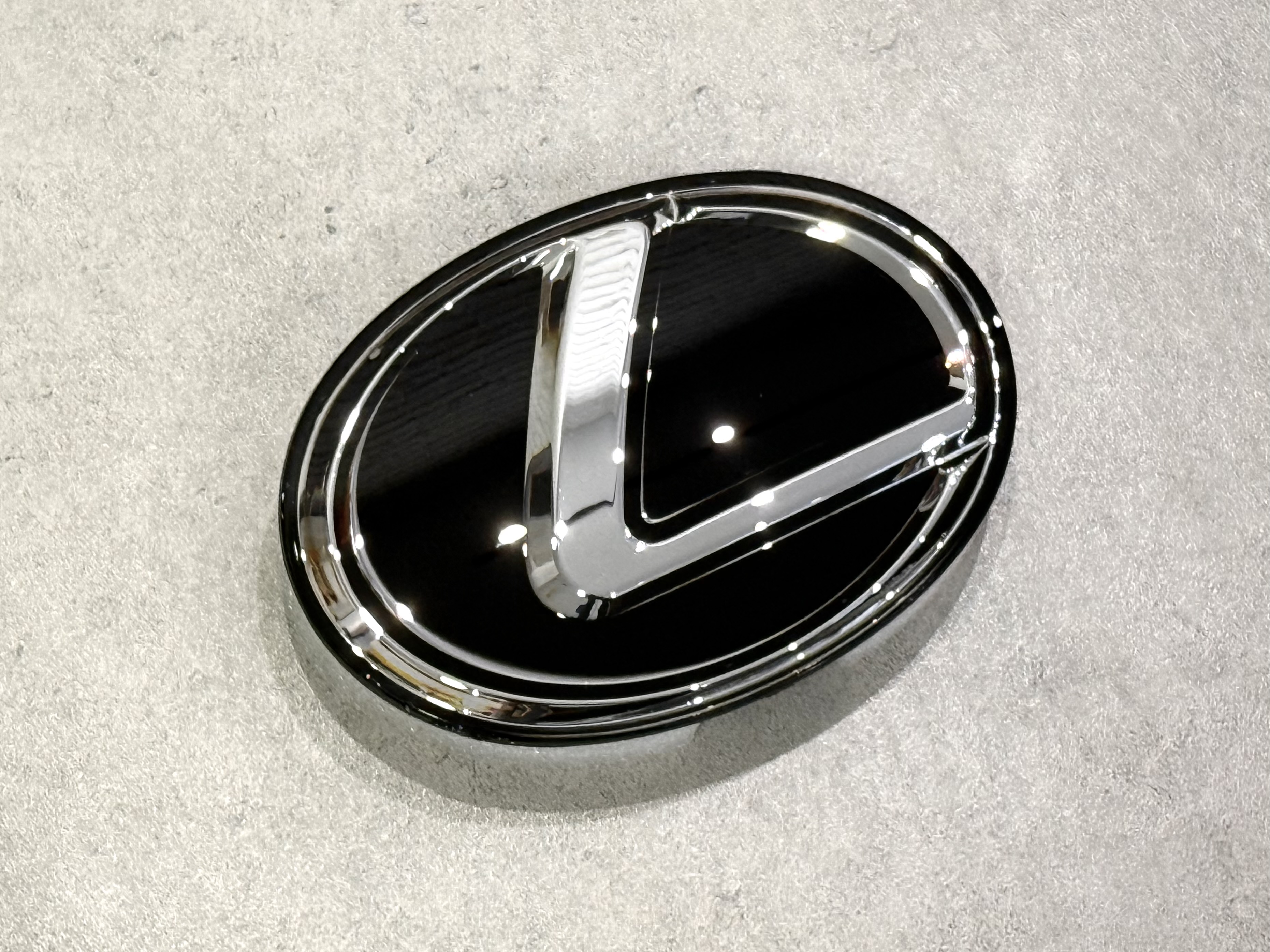 Емблема під склом 5314133170 Lexus CT NX ES IS RX 163ММ 4