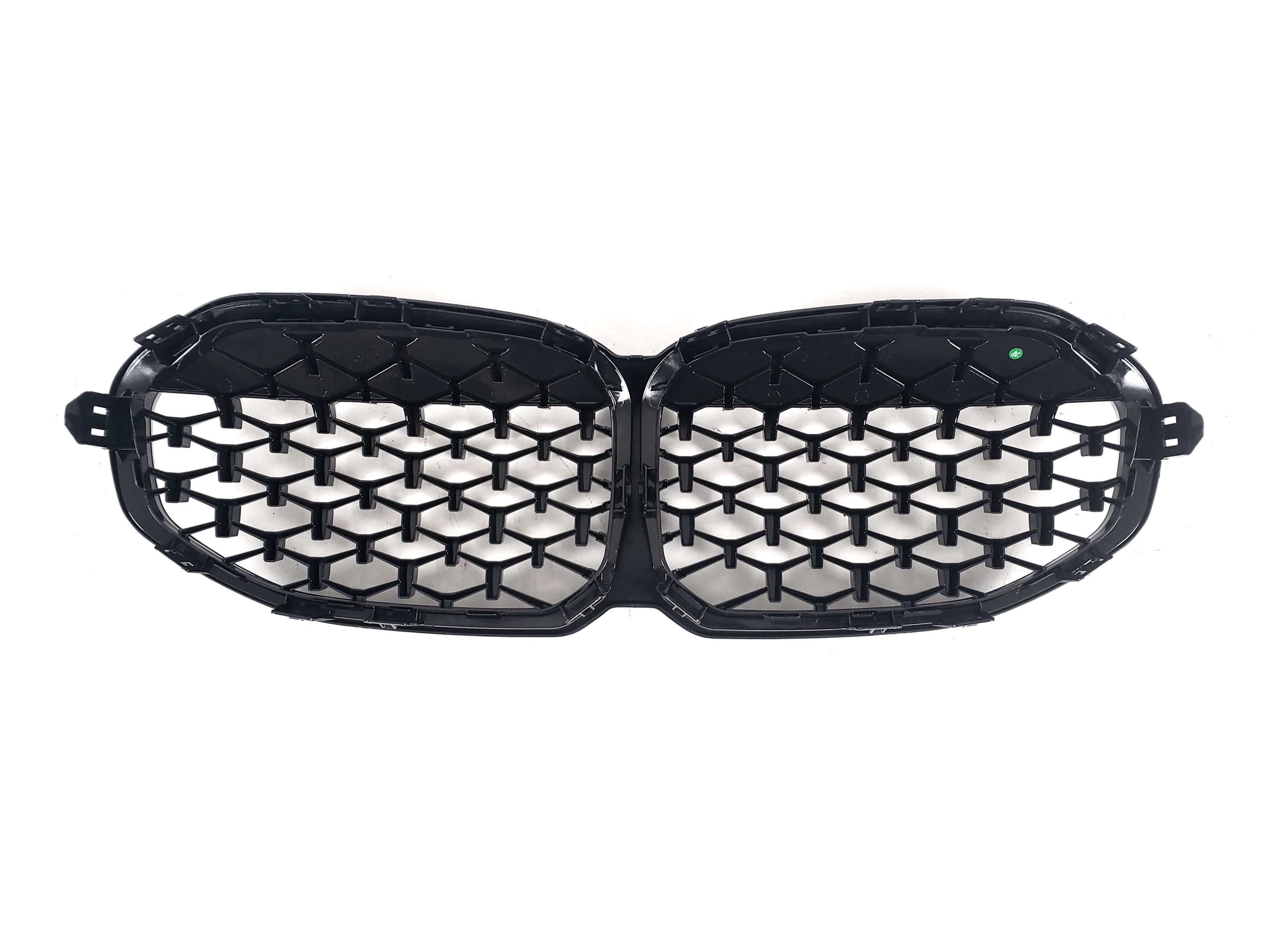 Ніздрі Diamond Silver на BMW 1 Series F40 / F41 2019-2023 року 4