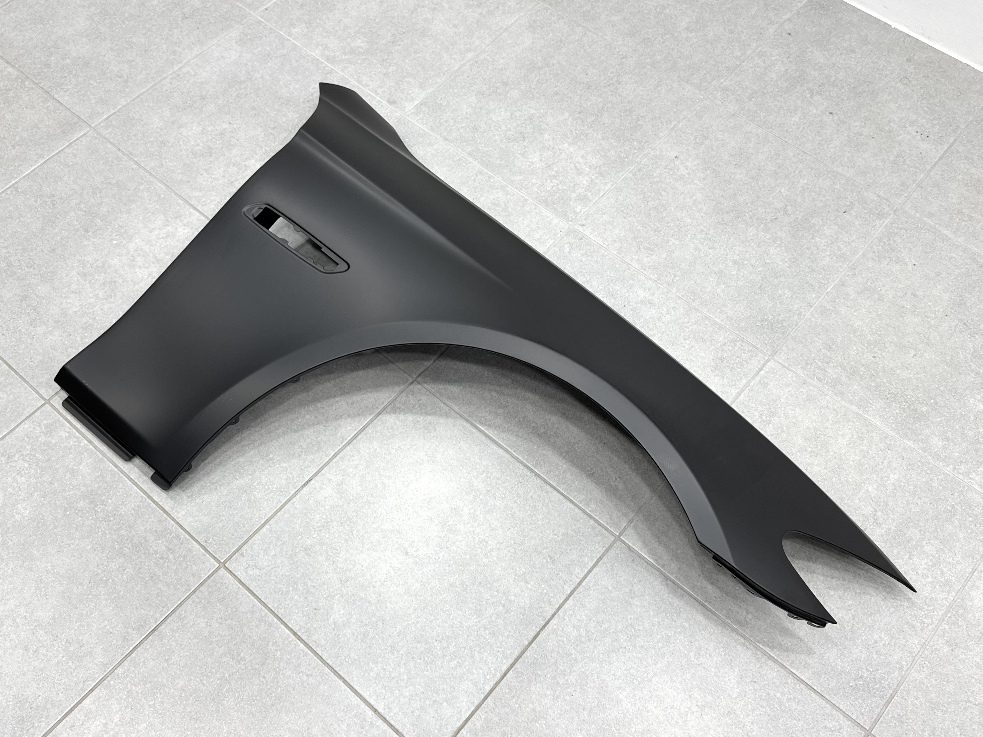 Крило праве BMW 5 series F10 / F11 2010-2016 алюміній 41357248660 3