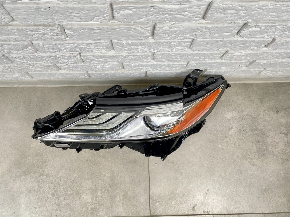 FULL LED ліва фара Toyota Camry 70 XLE XSE USA 2017-2024 4