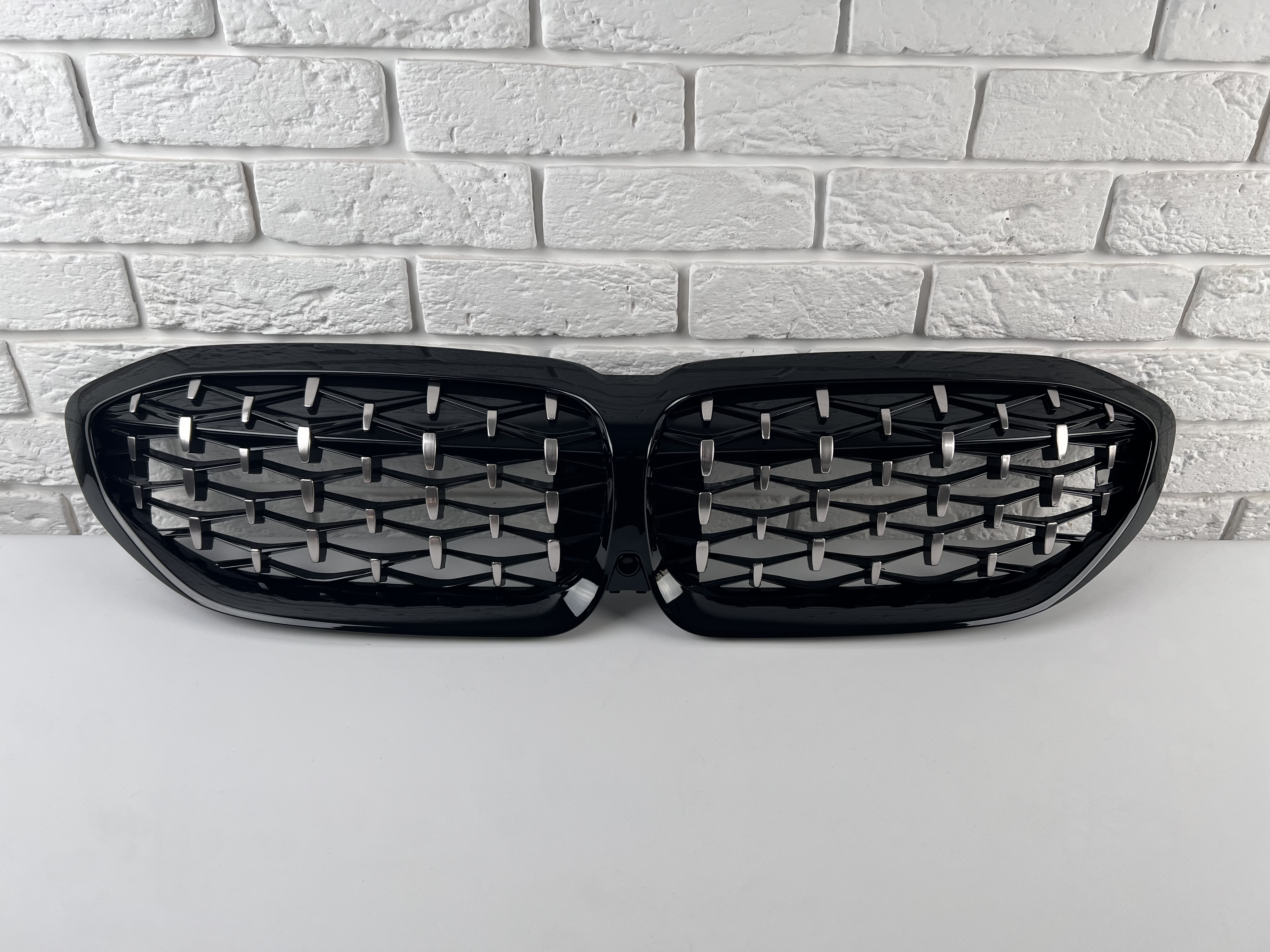 Решітка радіатора Diamond BMW 3 Series G20 G21 2019-2022 чорна з хромом 4