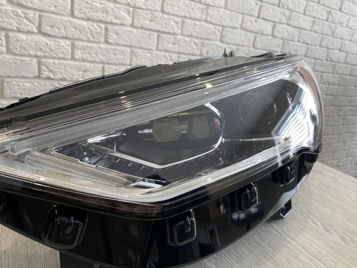 Передні LED фари Ford Fusion USA 2017-2021 (жовтий габарит) 6