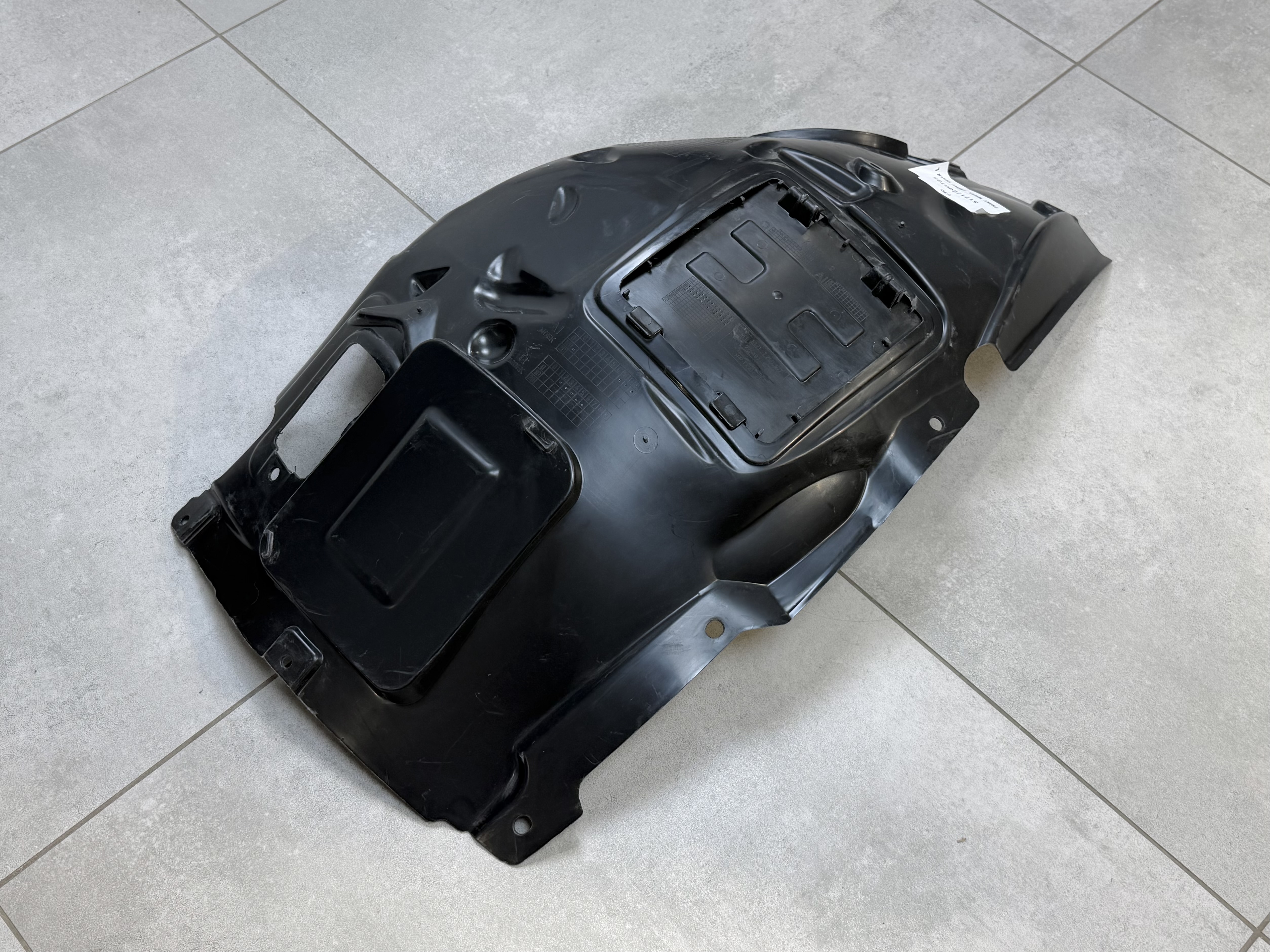 Підкрилок лівий передній 51717260725 для BMW 3 series F30 F31 / 3 series GT F34 3