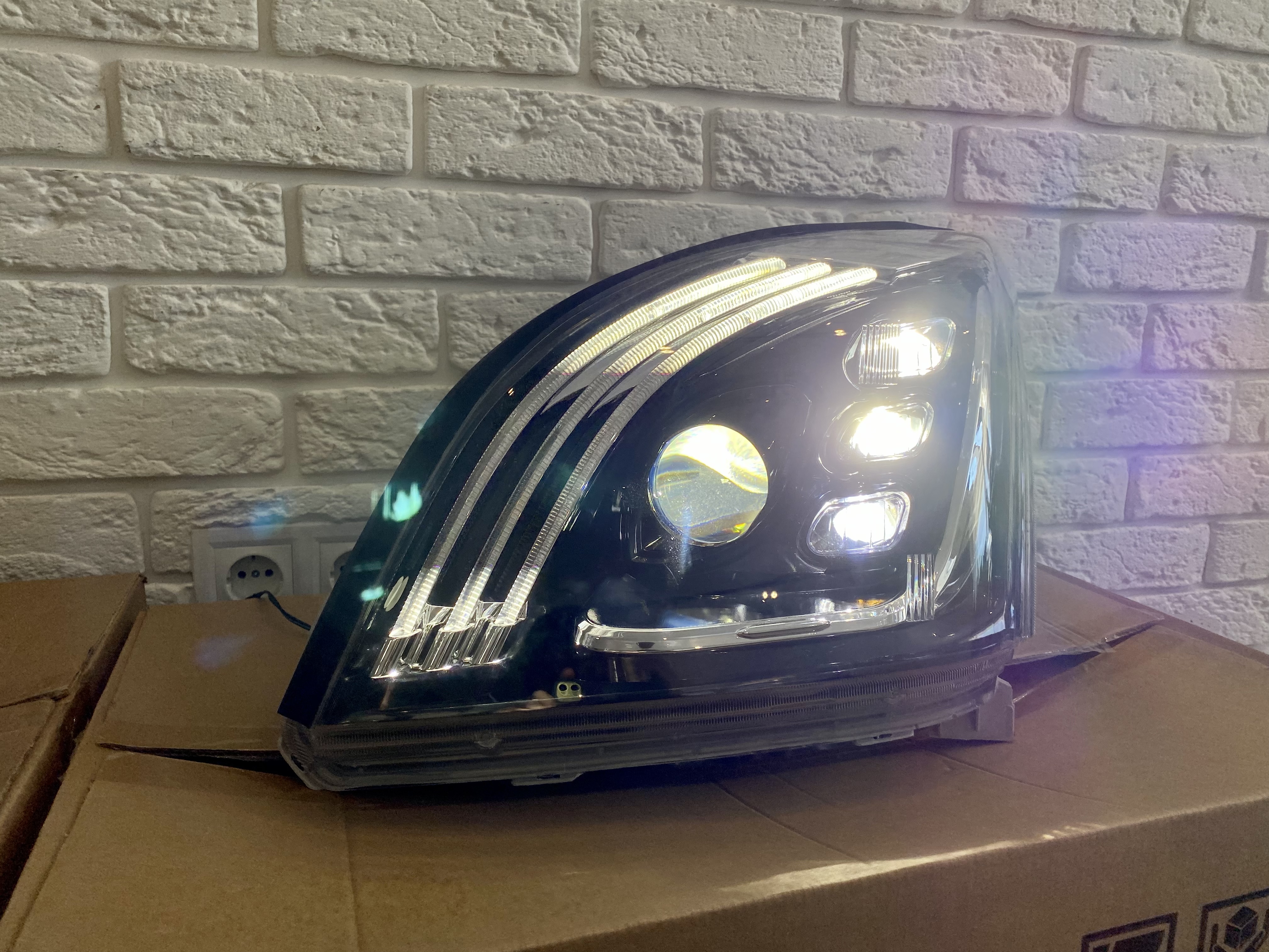 Фари Full LED Toyota Land Cruiser Prado 120 2003-2009 Maybach style 3