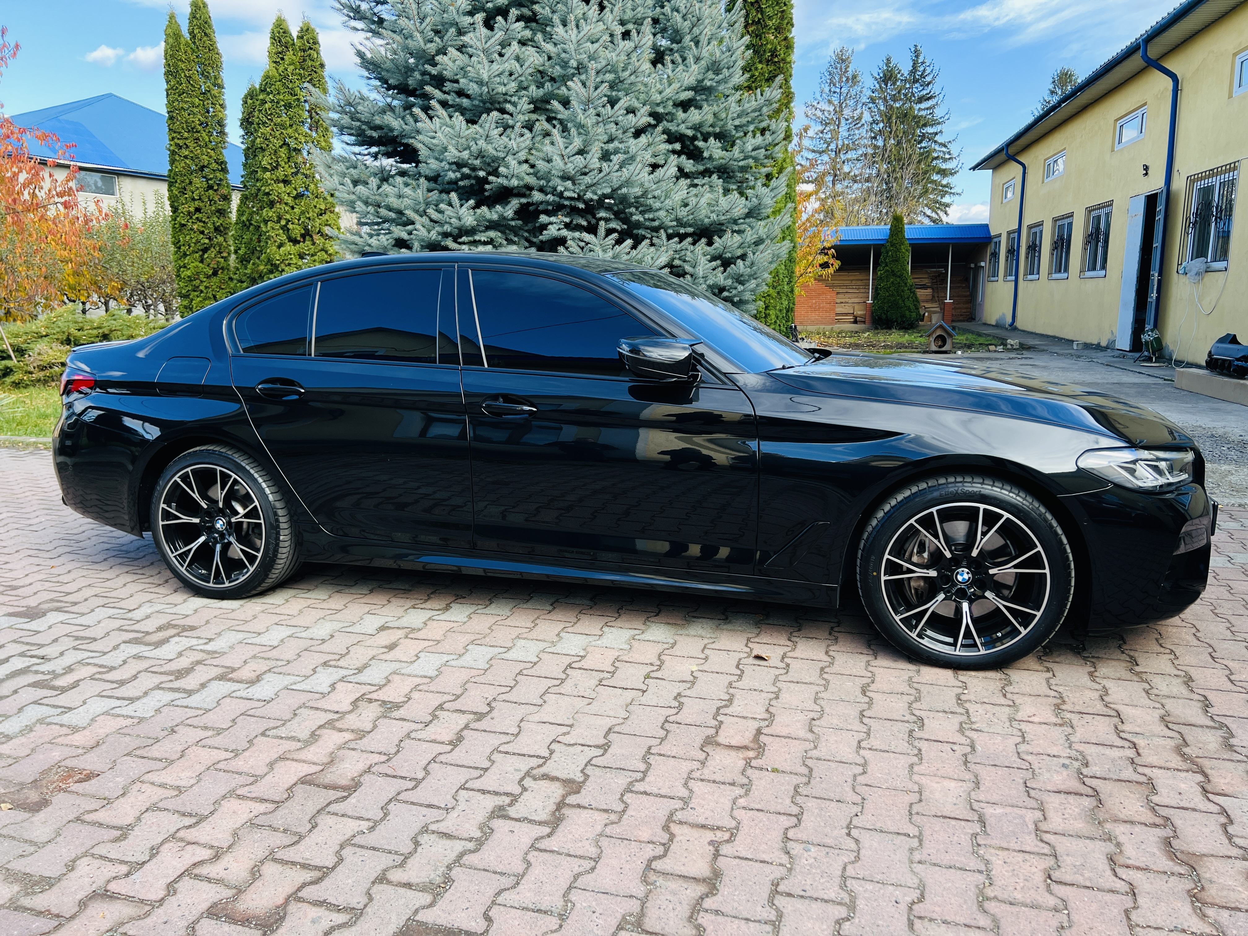 R19 Chrome Black (різноширокі) Диски на BMW 5 Series G60 / G61 2023-2025 року 4