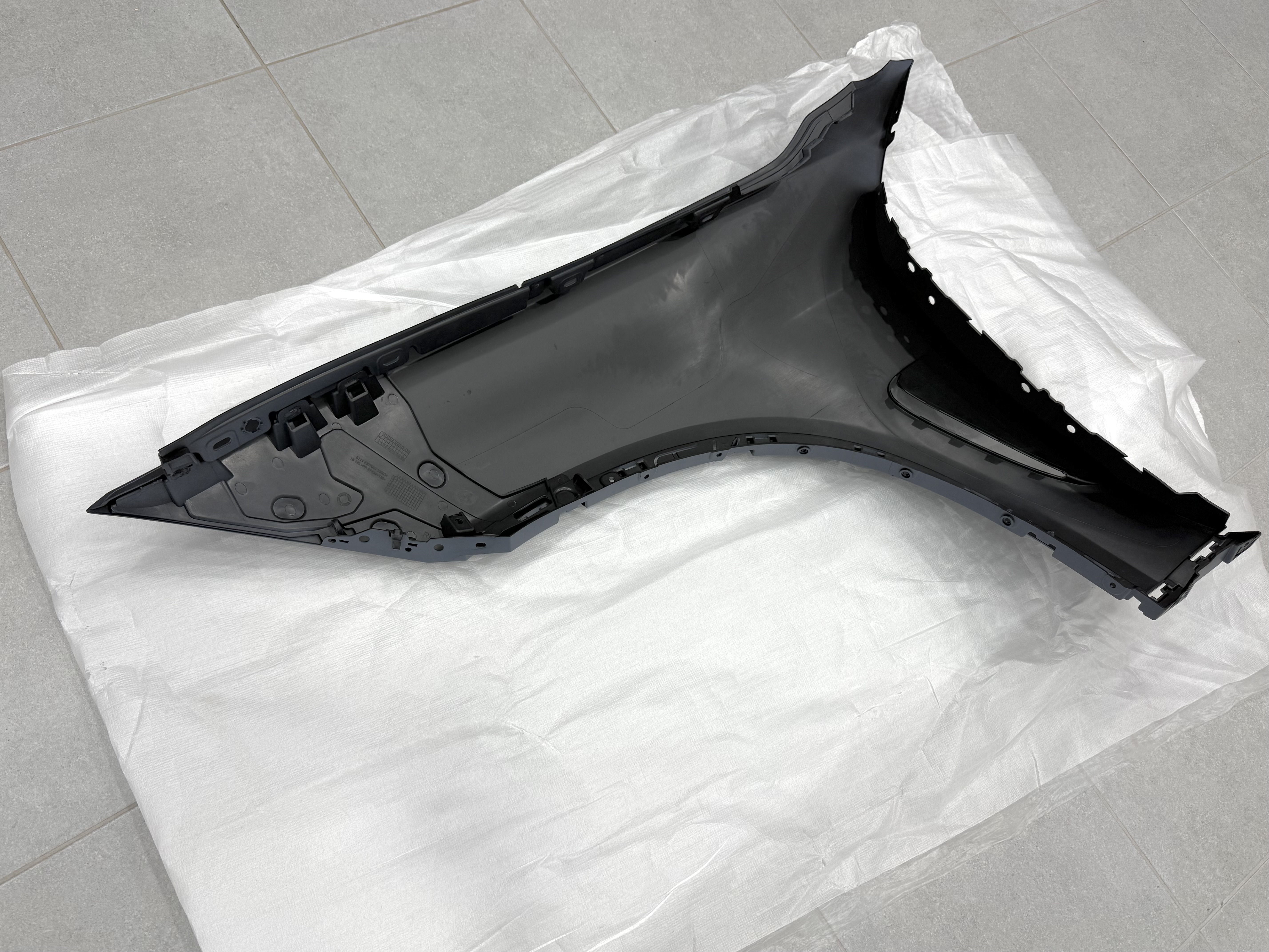 Крило праве BMW X5 F15 2013-2018 51657373542 пластик 3
