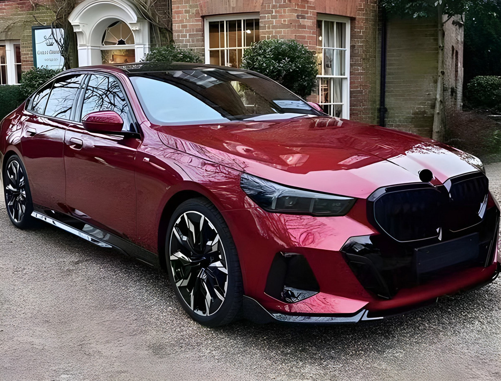 Накладка на передній бампер Lip Gloss black (для М-Sport)