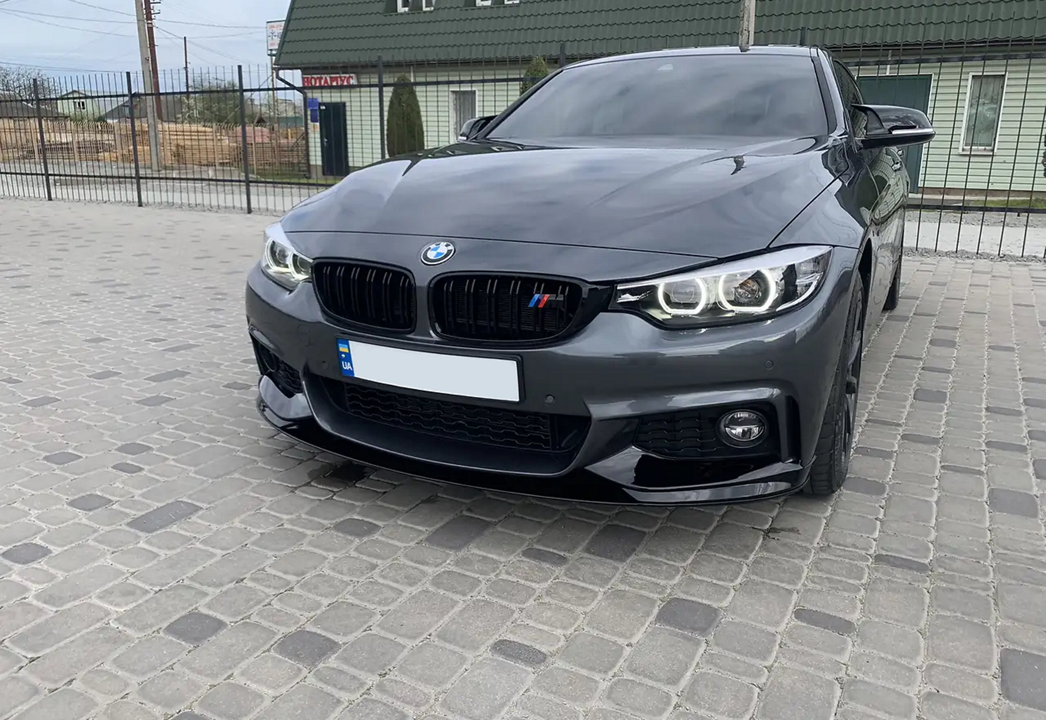 Губа (переднього бампера) Чорний глянець (M-Performance) V2 на BMW 4 Series F32 / F33 2013-2020 року 6