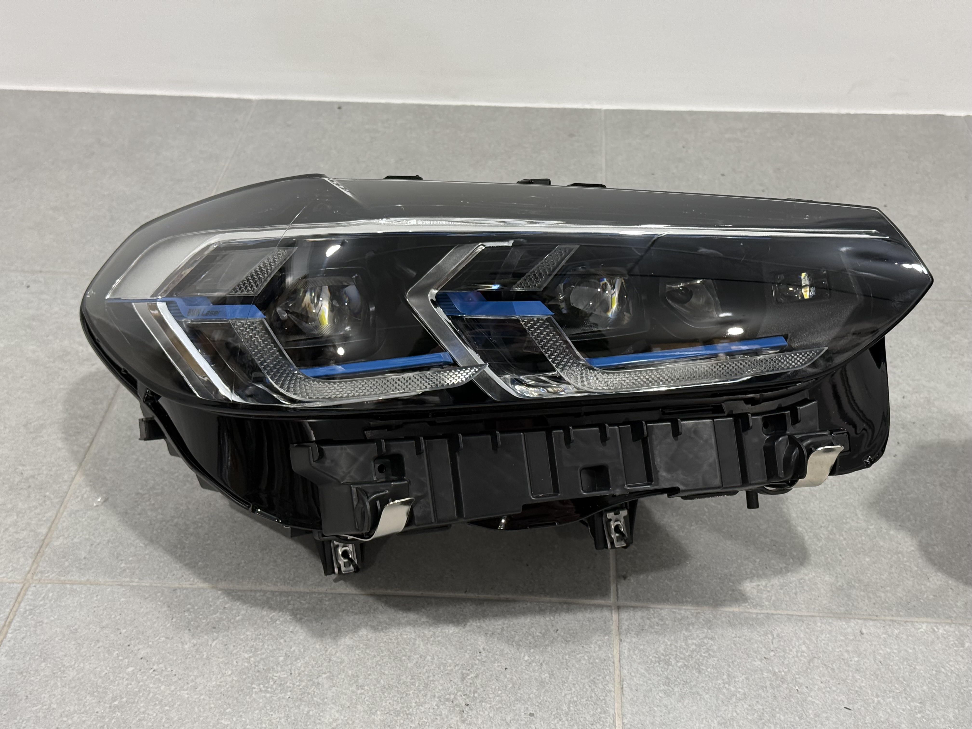 Фари стиль Laser LCI 2022+ рестайлінг замість дорестайлінгових BMW X3 G01 X4 G02 2018-2021 2шт. з заміною бампера на 2022-2024 3