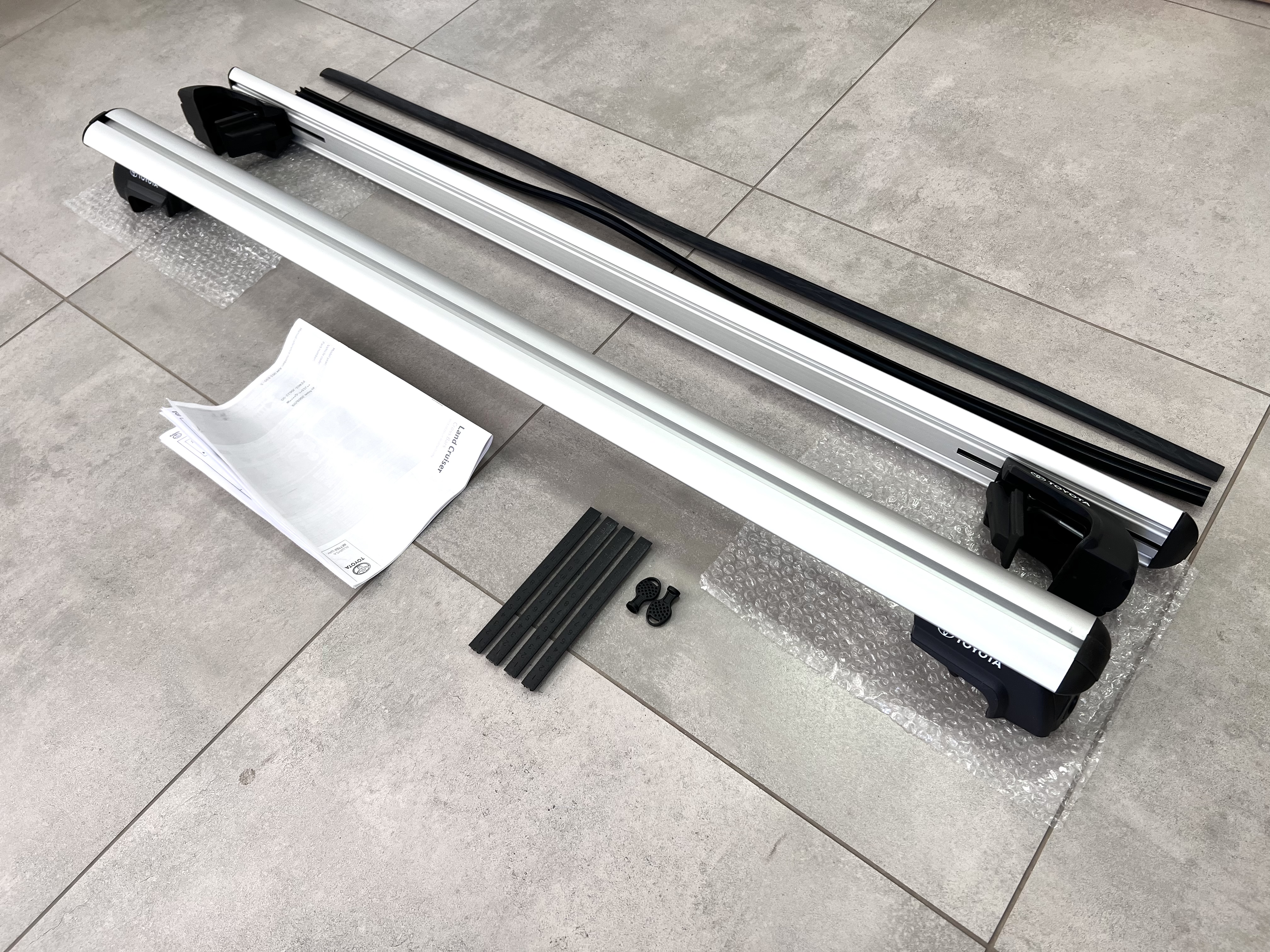 Оригінальні поперечні рейлінги Toyota Land Cruiser Prado 150 2009-2023 2