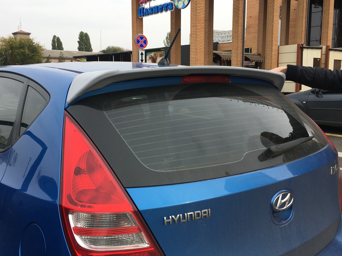 Спойлер козирок Hyundai I 30 2007-2011 хетчбек ABS пластик під фарбування 6