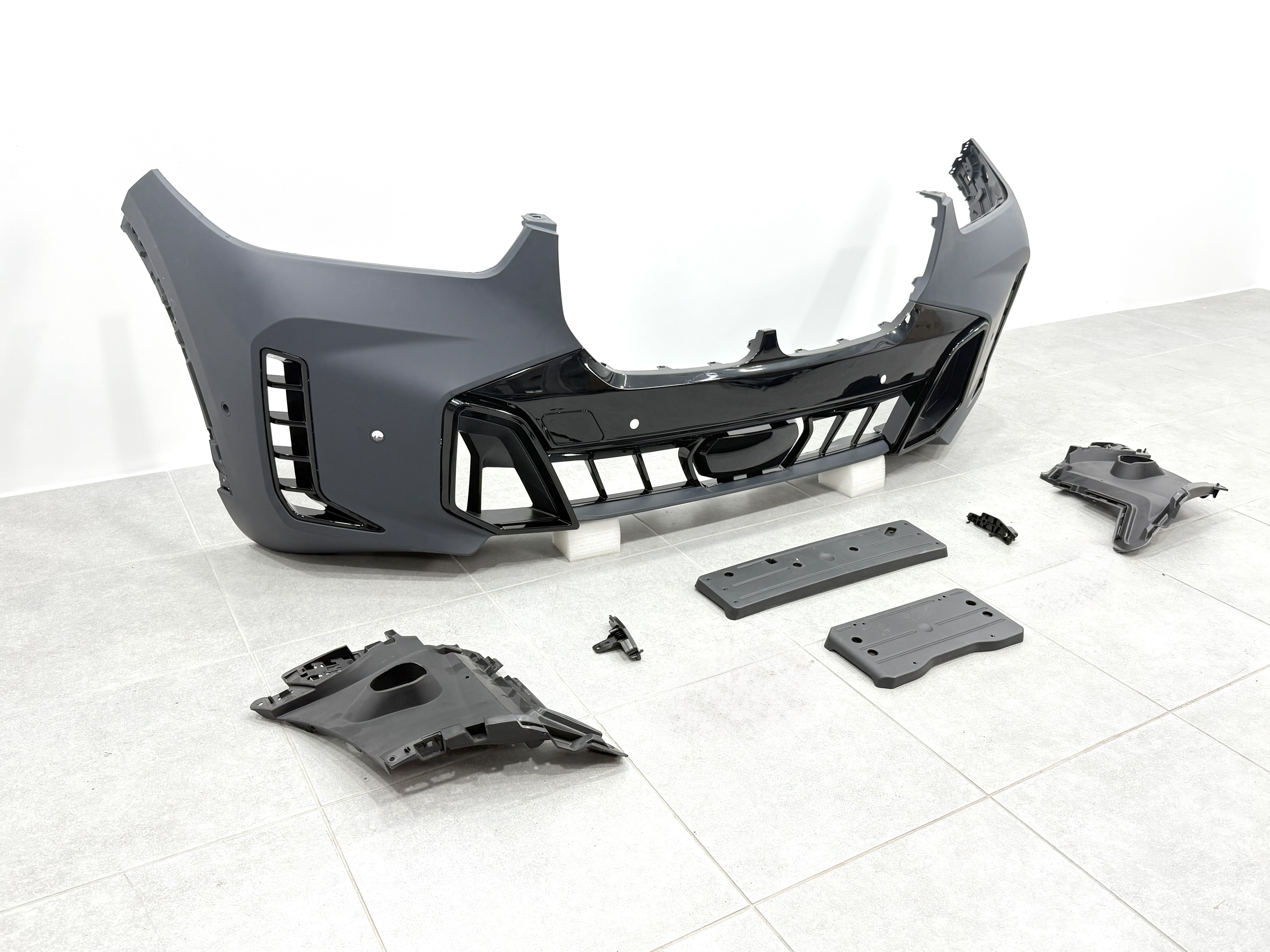 Передній бампер у зборі M paket M60i BMW X5 G05 2023- 3