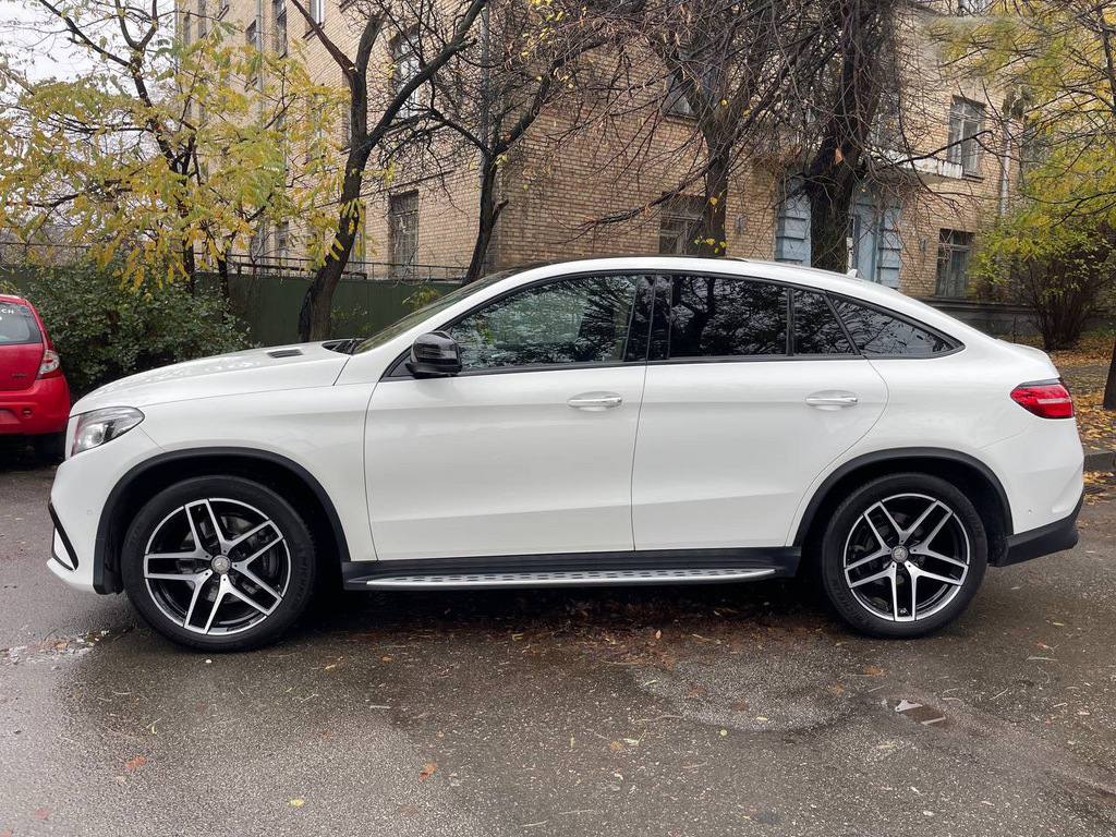 Комплект обвісів під AMG GLE63 4