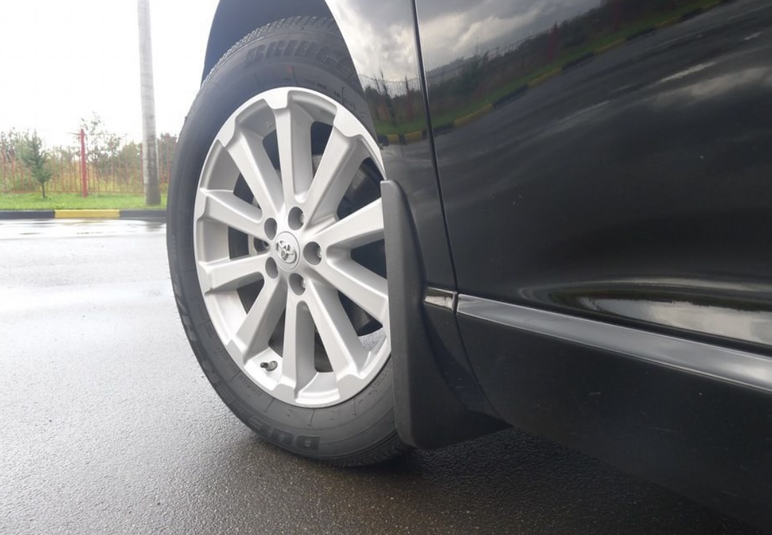 Бризковики Toyota Venza 2009-2016 комплект 4шт 3