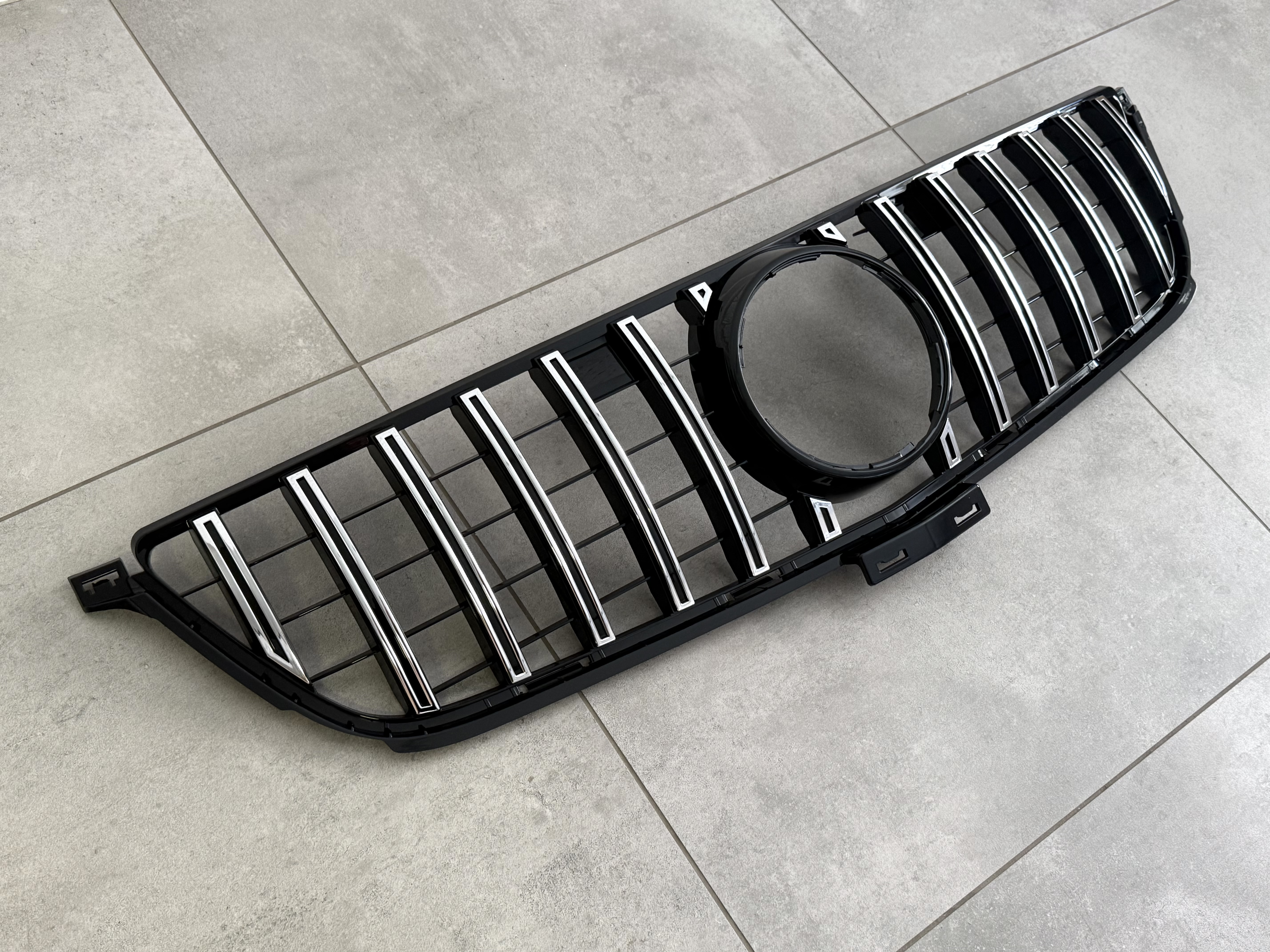Решітка радіатора GT CHROMEMercedes ML-class W166 2012-2015 4